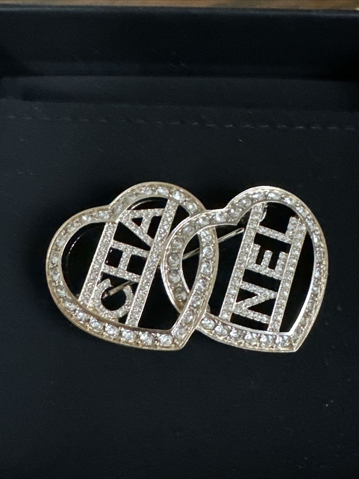 Chanel Chanel Crystal Double Heart Logo Brooch Gold Tone C23B Size ONE SIZE - 1 Thumbnail