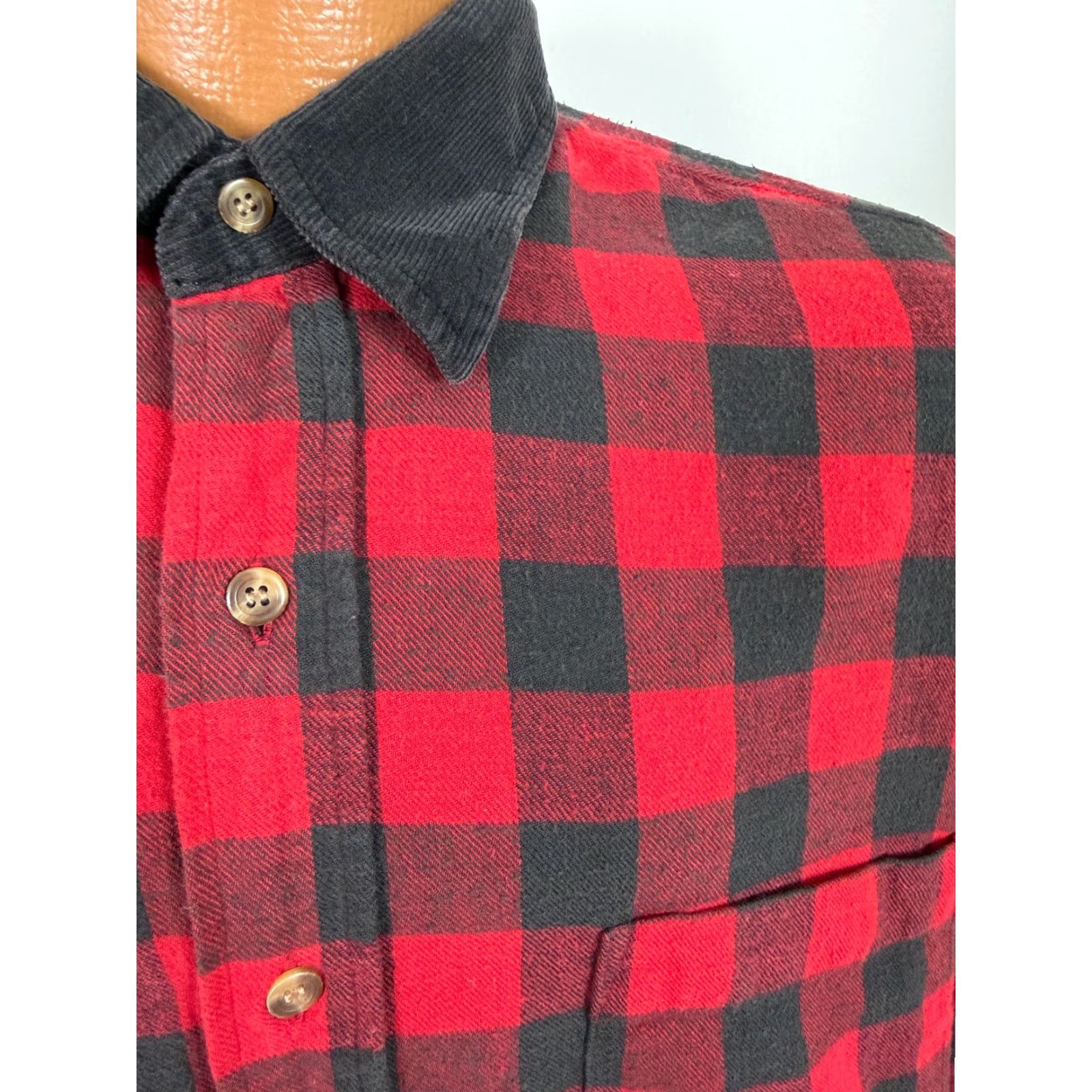 Vintage VINTAGE Claybrooke Flannel Shirt Men Large Red Black Check Corduroy Collar 90s Plaid Button-Up Size US L / EU 52-54 / 3 - 5 Thumbnail