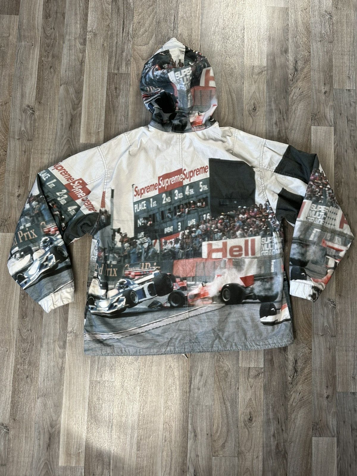 シュプリーム Grand Prix Parka