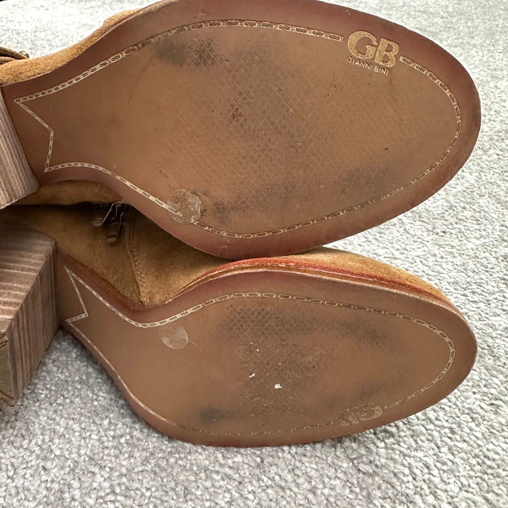 Vintage Gianni Bini Davis Suede Leather Ankle Boots Womens 7.5M Brown Cuban Wood Heels Size US 8 / IT 38 - 7 Thumbnail