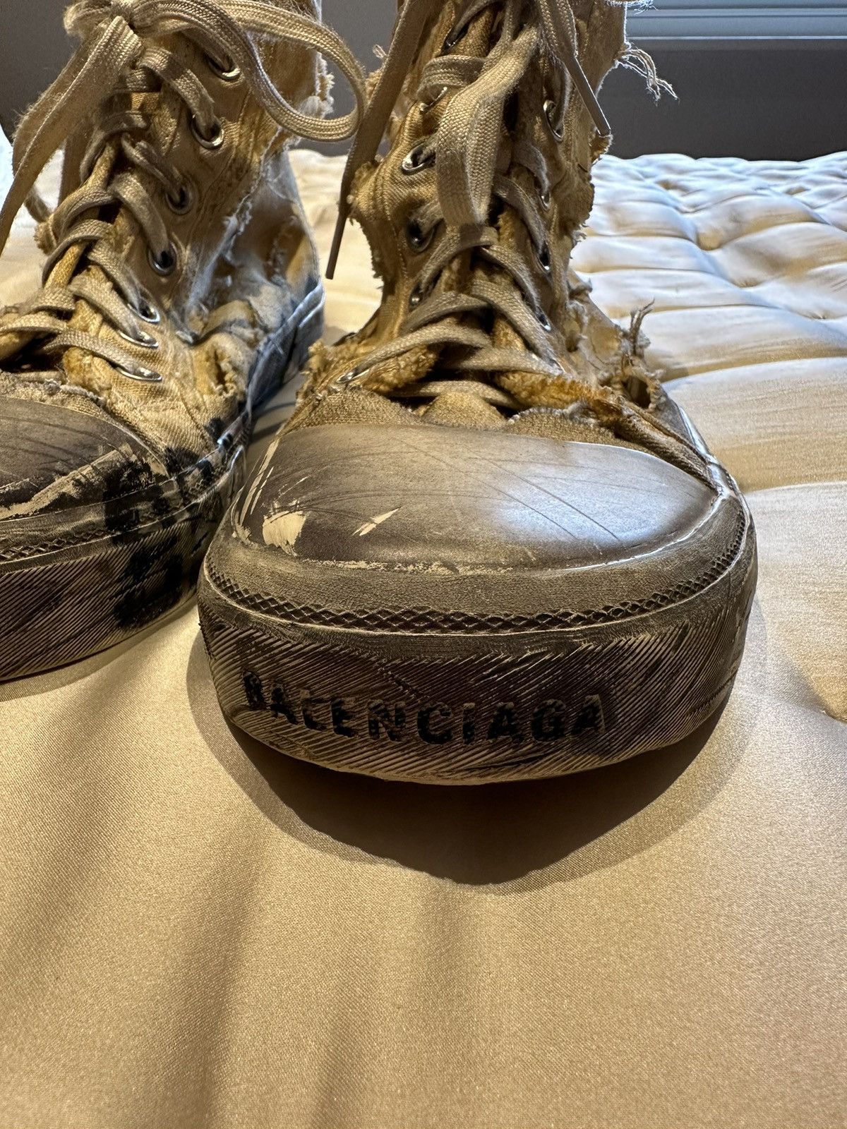 Balenciaga 1/100 Limited Edition Destroyed Paris Hightop Size US 11 / EU 44 - 3 Thumbnail