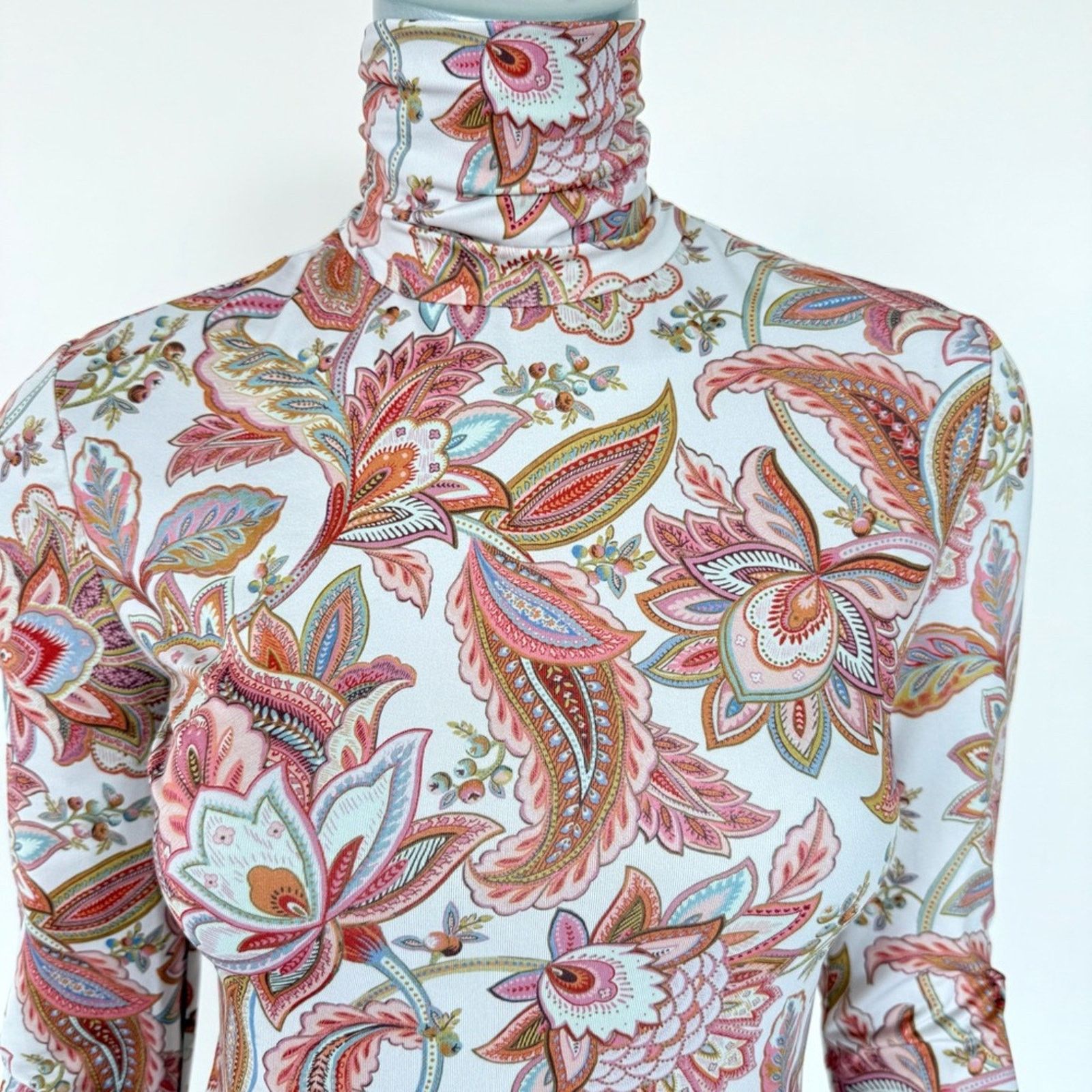 Zimmermann NEW ZIMMERMAN women long sleeve turtleneck size OP or S 390$ Size S / US 4 / IT 40 - 2 Thumbnail