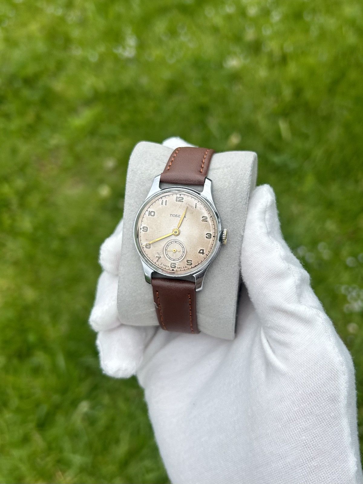 Vintage Vintage Pobeda Watch USSR Soviet Mechanical Authentic 1950s Size ONE SIZE - 3 Thumbnail