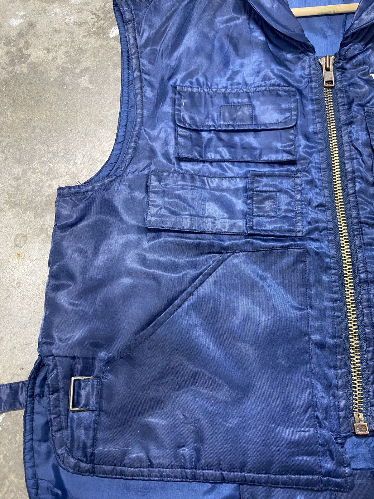 Japanese Brand Vintage 90s Suntory Boss Coffee Nylon Sleeveless/Vest Jacket Size US L / EU 52-54 / 3 - 5 Thumbnail