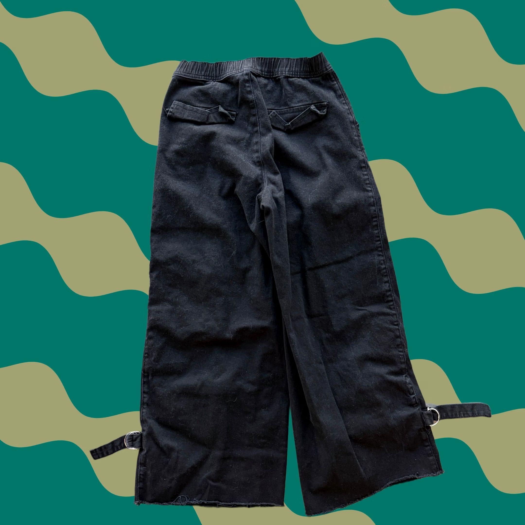 Hot Topic VINTAGE Y2K Hot Topic Buckle Grunge Black Wide Leg Flare Cargo Pants Women's 1 Size 25" / US 0 / IT 36 - 1 Thumbnail