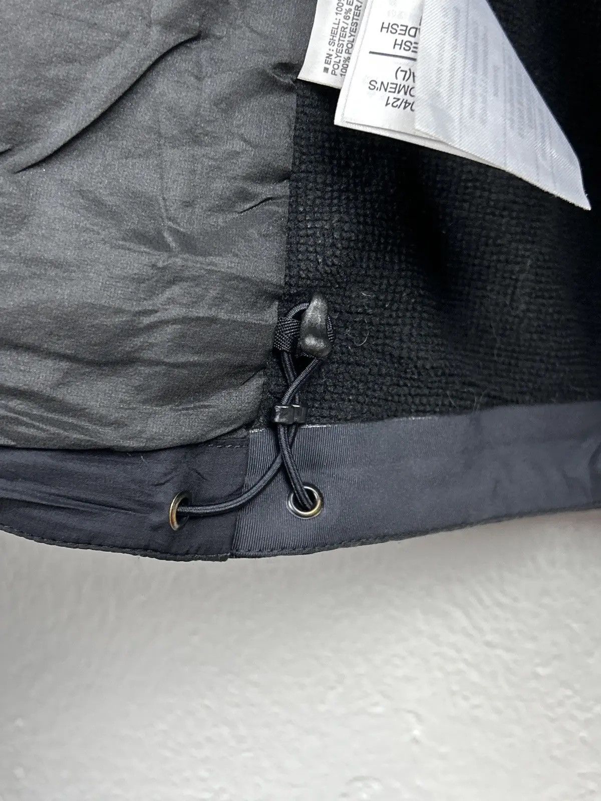 Arc'teryx Arc'Teryx Atom LT Jacket Women's Outdoor In Black Size L / US 10 / IT 46 - 9 Thumbnail