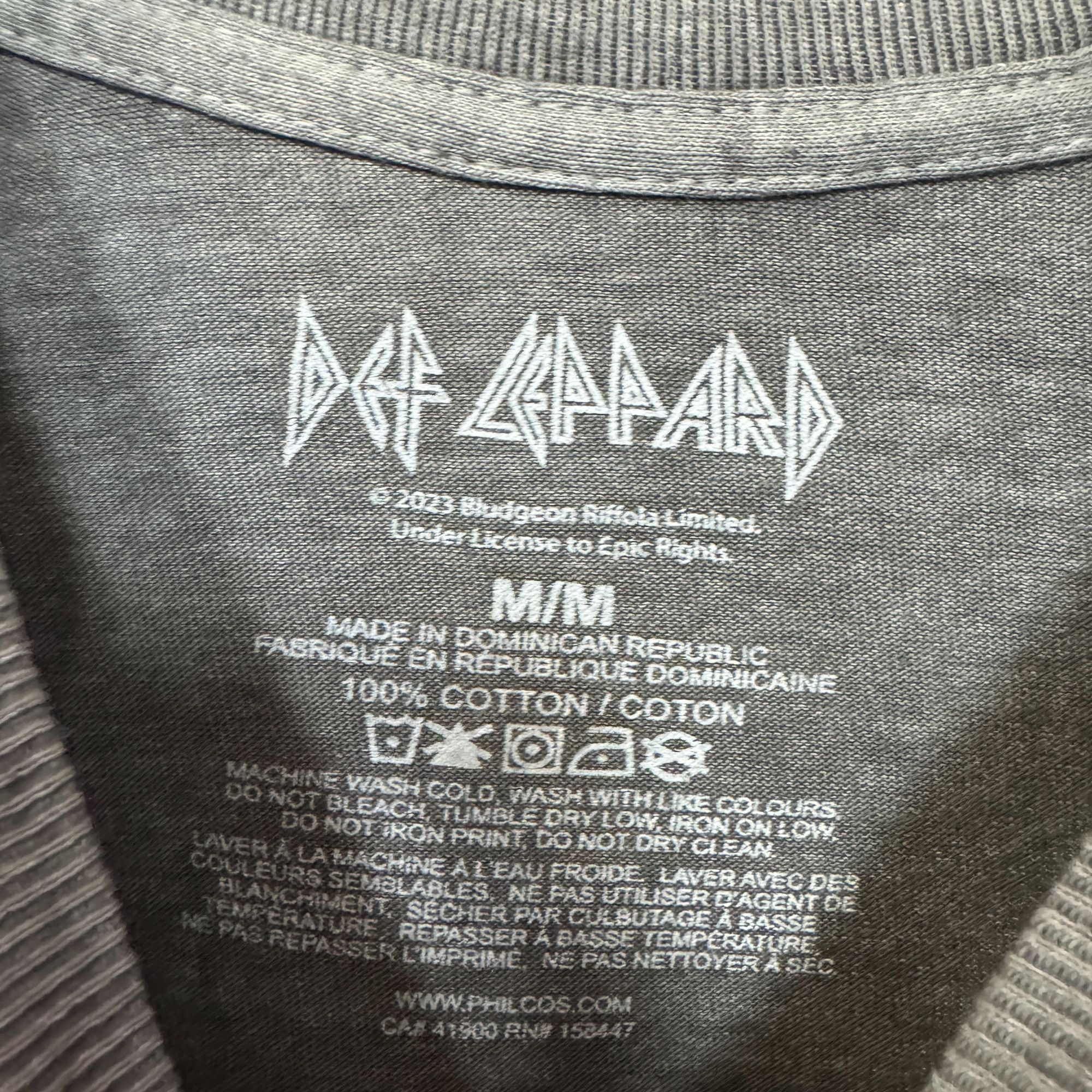 Def Leppard Def Leppard Animal Neon Leopard Hysteria Metal Band Tee M Size US M / EU 48-50 / 2 - 4 Thumbnail