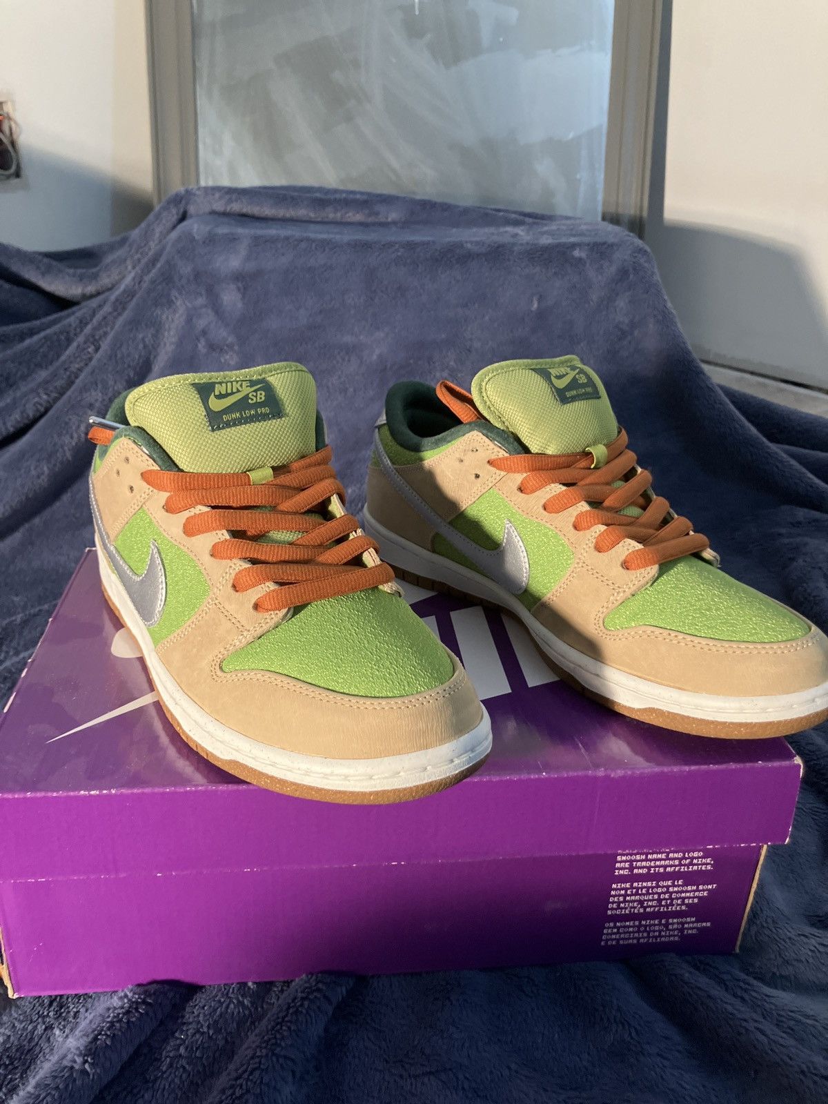 Nike NIKE SB DUNK LOW “ESCARGOT” Size US 10.5 / EU 43-44 - 3 Thumbnail