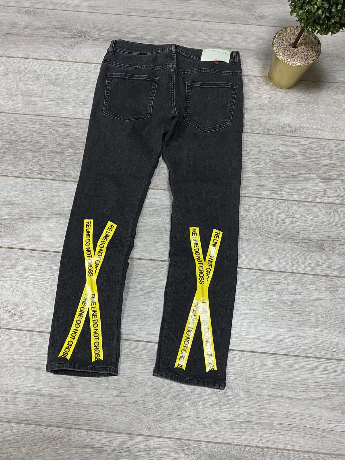 Off-White Off-White tape T 2013 Fire line do not cross jeans Size US 31 - 4 Thumbnail