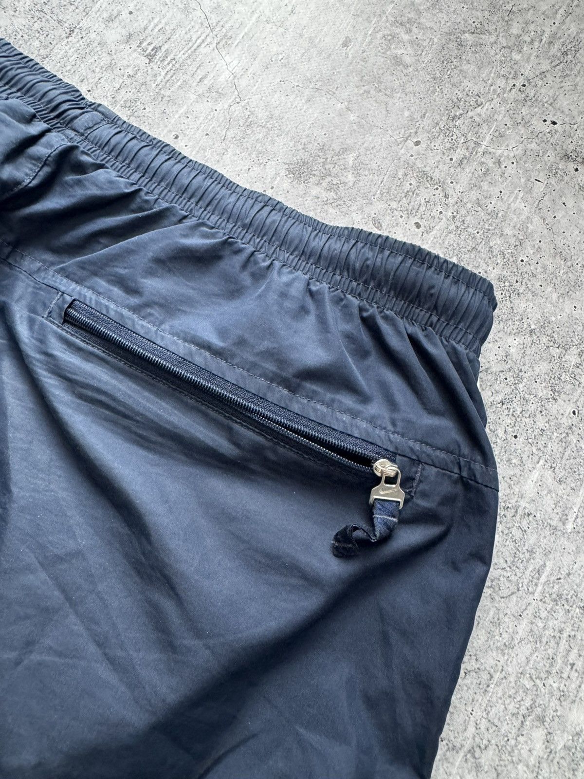 Nike Nike Vintage Nylon Pants Joggers Y2K Streetwear Size US 32 / EU 48 - 6 Thumbnail