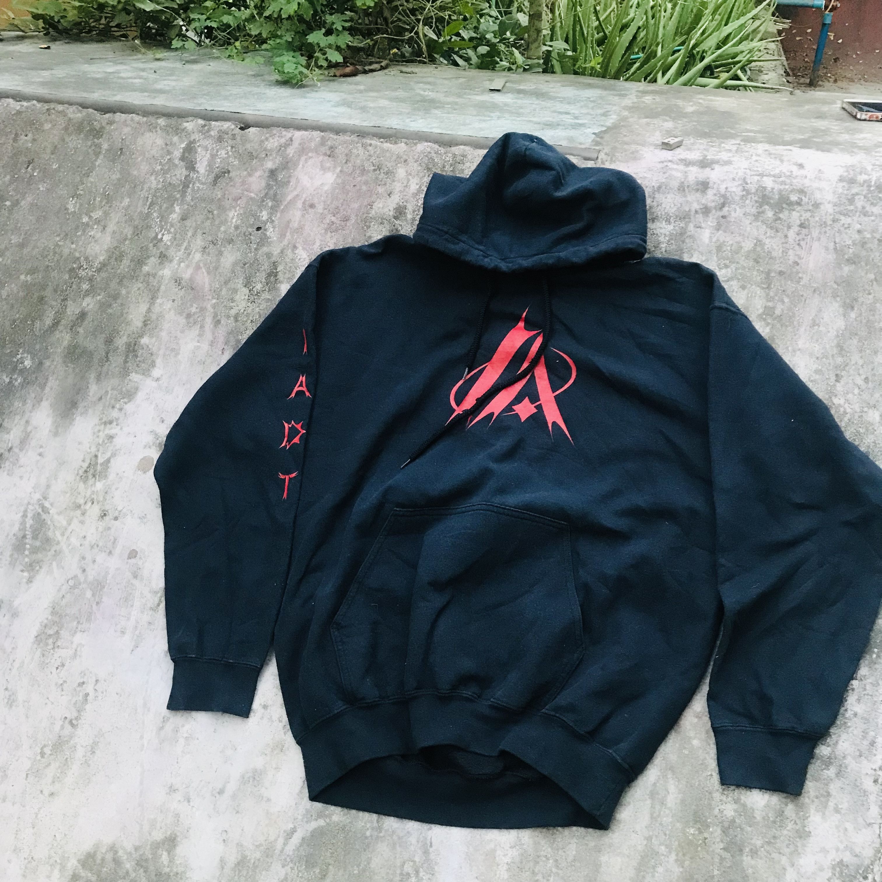 Vintage Y2K Graphic Hoodie Size US L / EU 52-54 / 3 - 1 Thumbnail