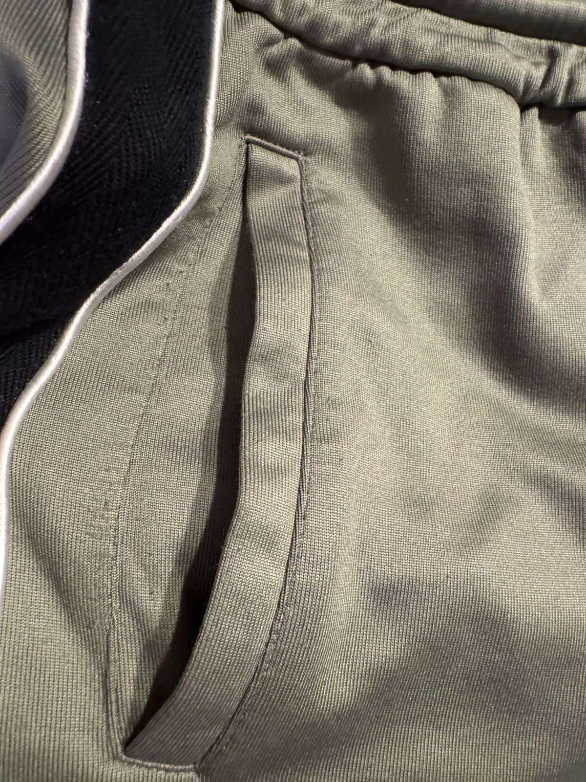 Loewe LOEWE joggers pants SEE REAL TAPE MEASUREMENTS IN PHOTOS Size US 31 - 20 Thumbnail