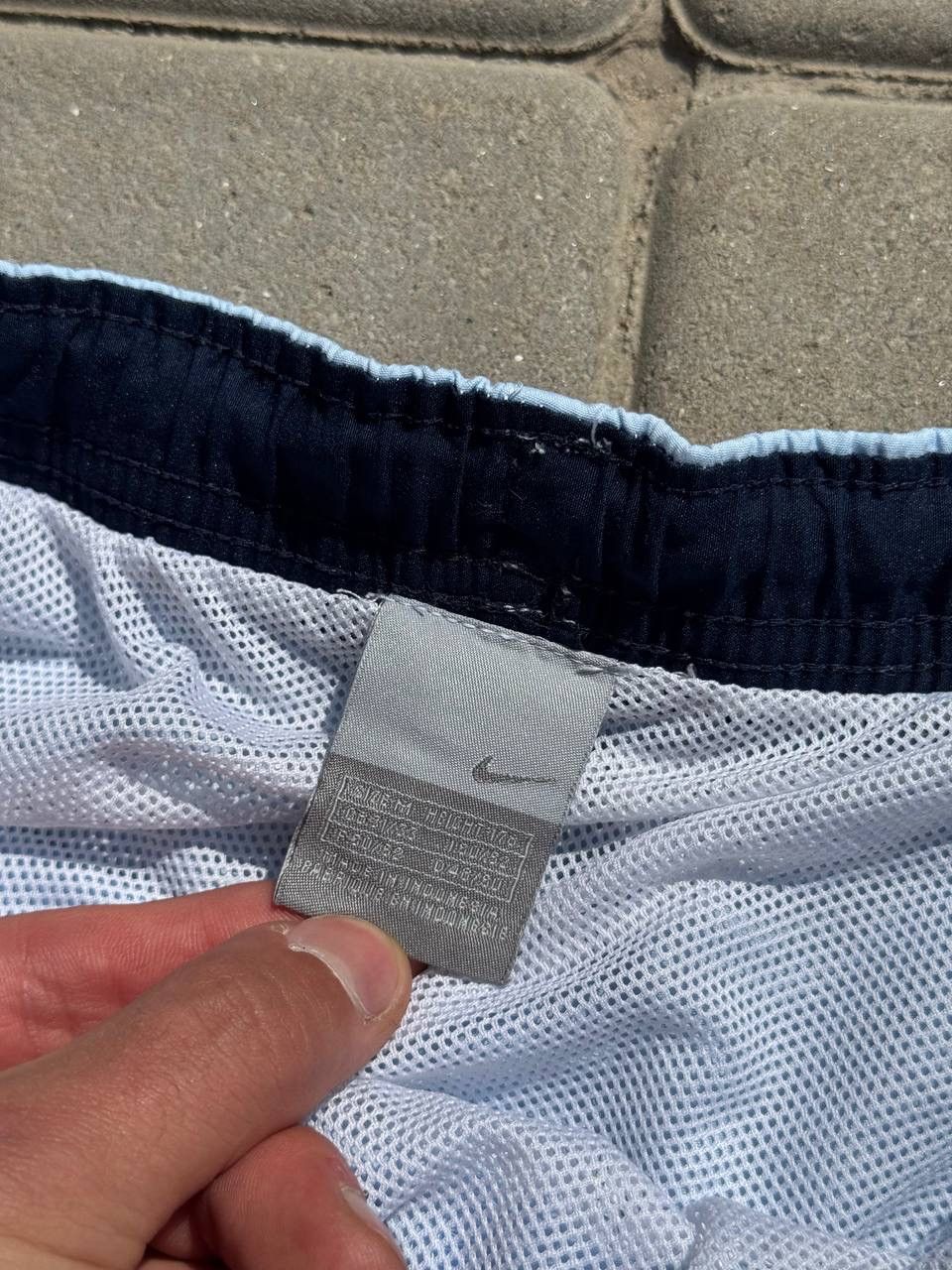 Nike Vintage Nike Shorts Streetwear Swoosh Casual Y2K Size US 34 / EU 50 - 4 Thumbnail