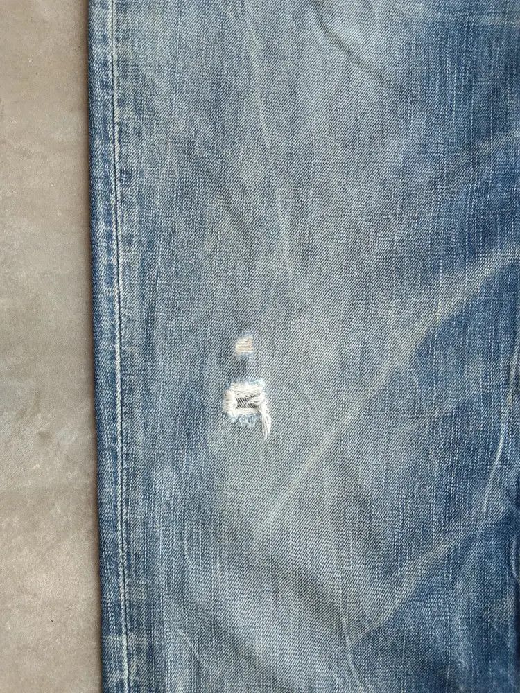 Levi's Vintage Levi's Jeans 502 Distressed Denim 31x30 Size US 31 - 7 Thumbnail