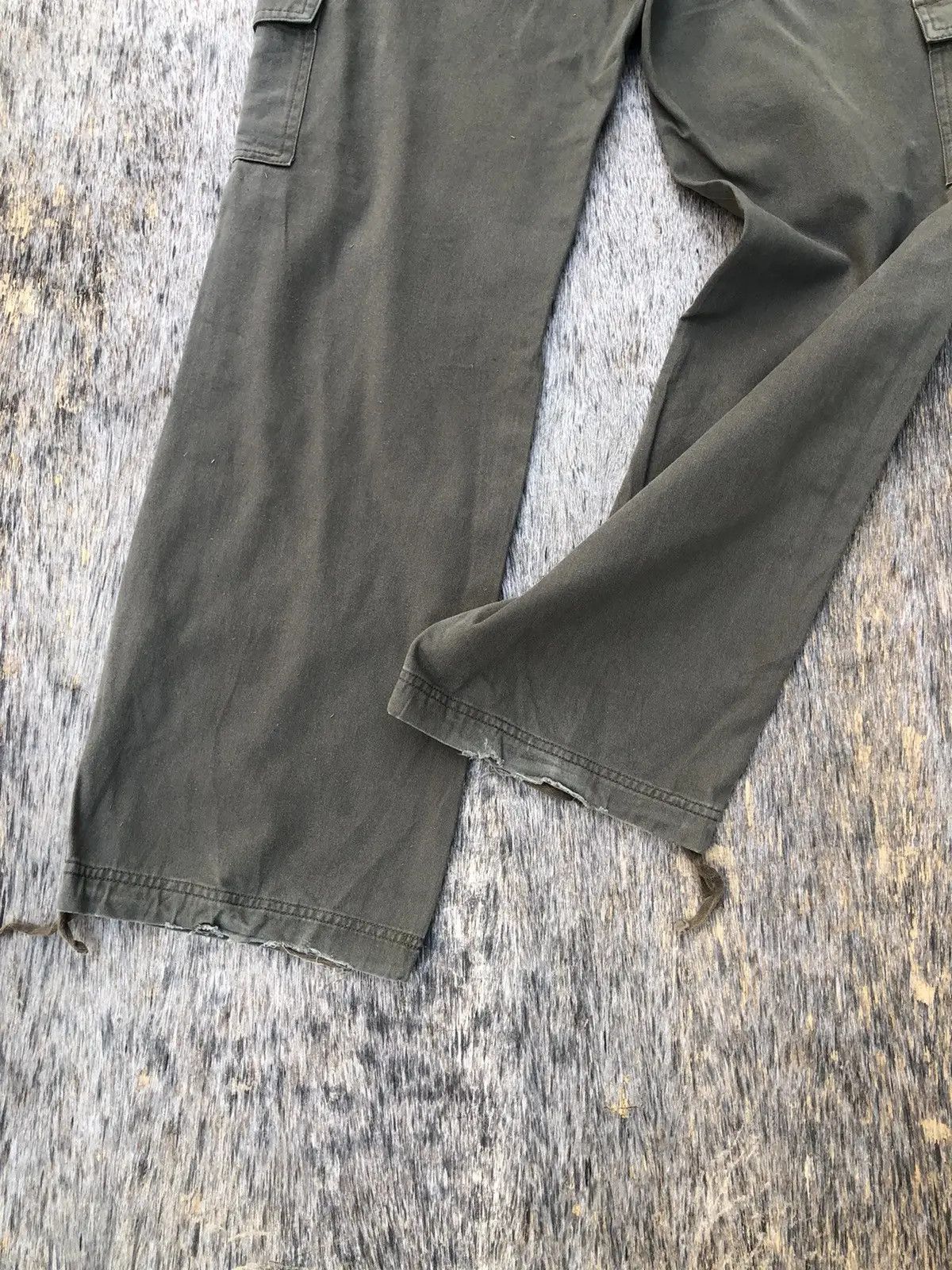 Beauty Beast × Japanese Brand Very Rare Cargo Multipocket Tactical Utility W28 x L36.5 Size US 28 / EU 44 - 13 Thumbnail