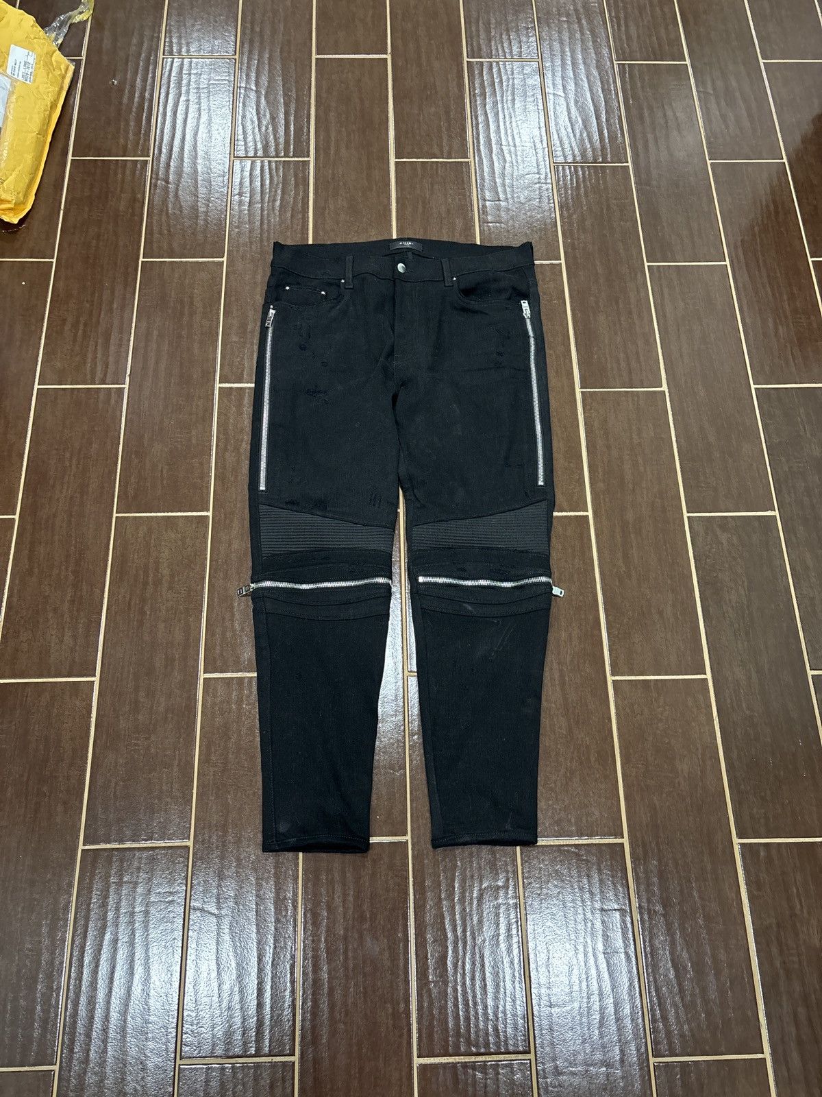 Amiri LIGHT WEAR Amiri MX2 Jeans Black Distressed Size 38 Size US 38 / EU 54 - 1 Thumbnail
