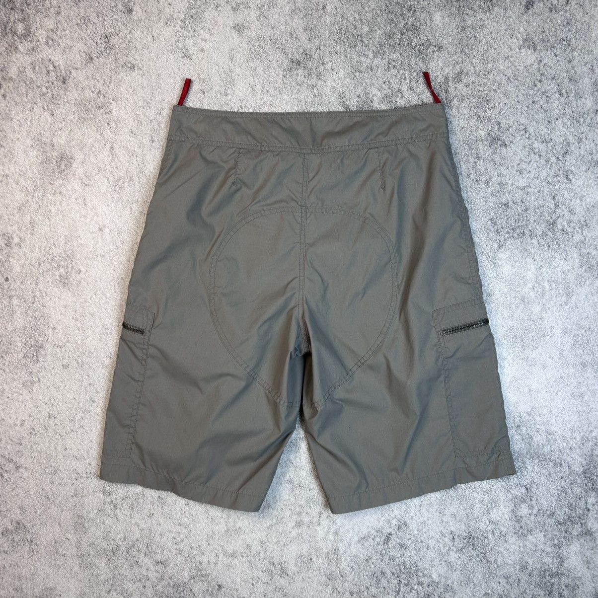 Prada Prada Vintage Nylon Cargo Zip Pockets Gray Tab Shorts Size US 30 / EU 46 - 7 Thumbnail
