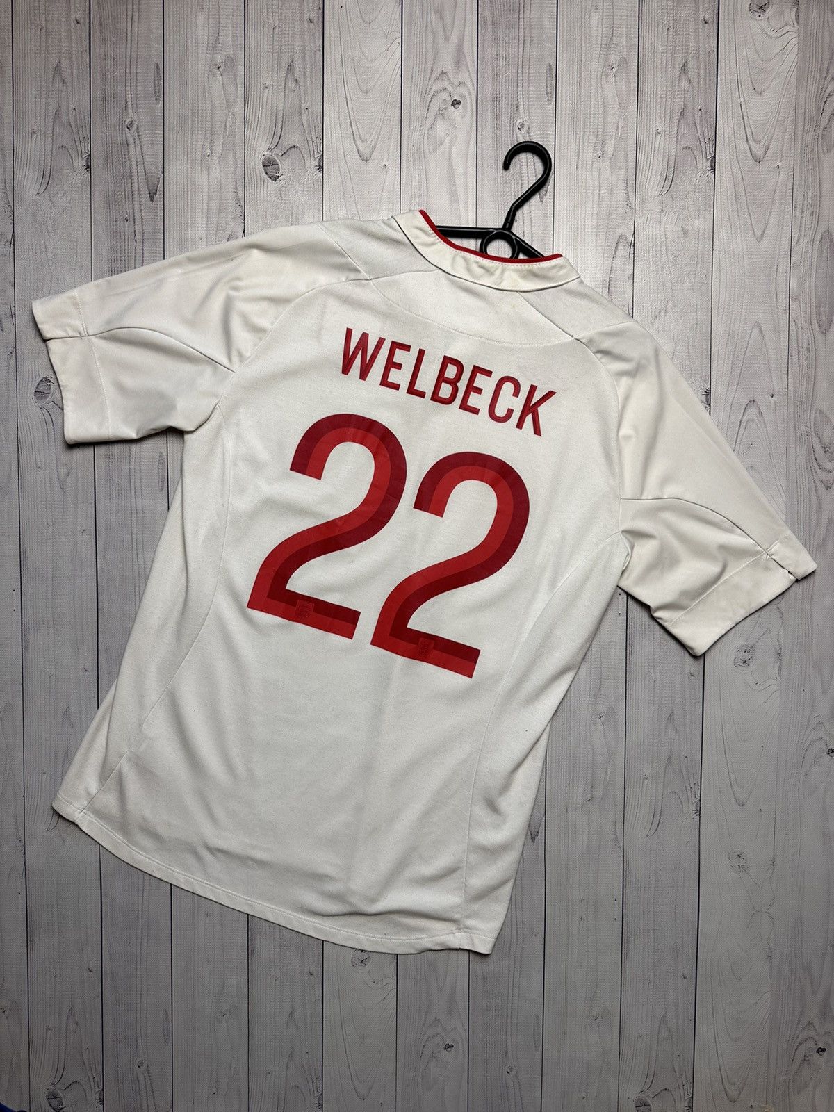 Vintage Umbro England soccer jersey size M 22 Welbeck
