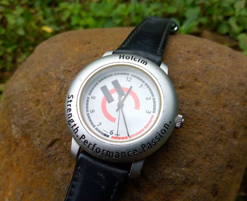 Vintage Vintage Holcim Swiss Watches Size ONE SIZE - 2 Thumbnail