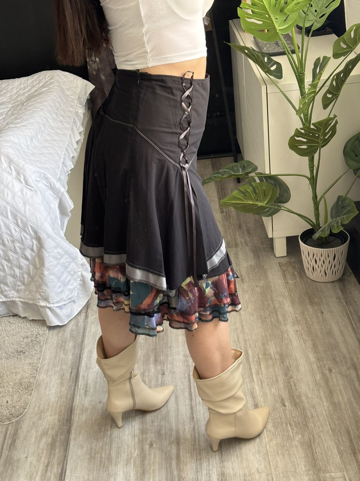 Joe Browns Vintage Joe Browns skirt M midi boho patterns embroidery Size 26" / US 2 / IT 38 - 3 Thumbnail