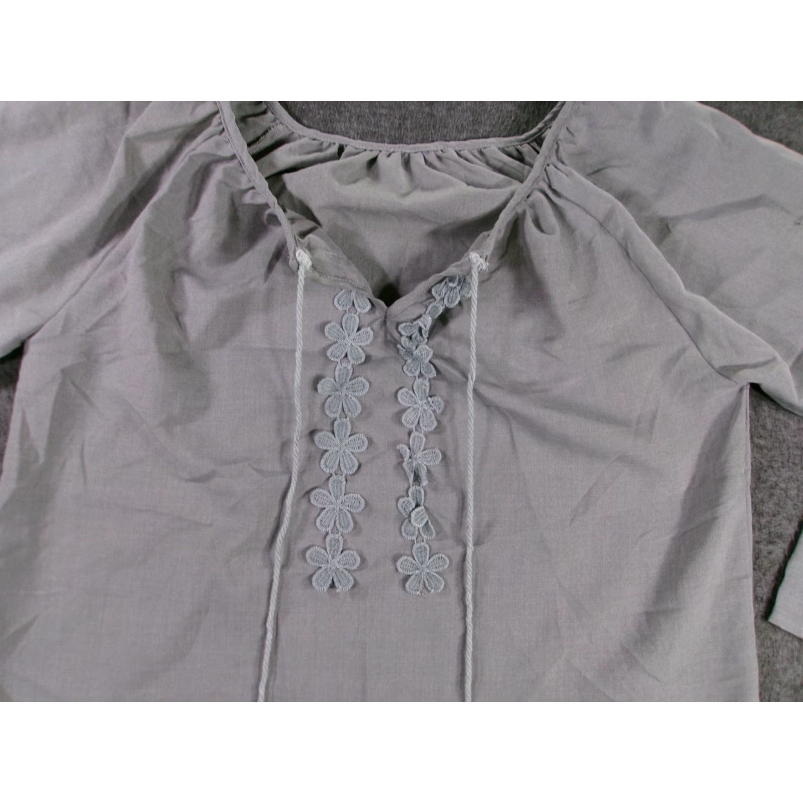 Vintage VINTAGE Top Women XXL Gray Peasant Long Sleeve Tassel Boho Floral Embroidered Summer Size XXL / US 16-18 / IT 52-54 - 2 Thumbnail