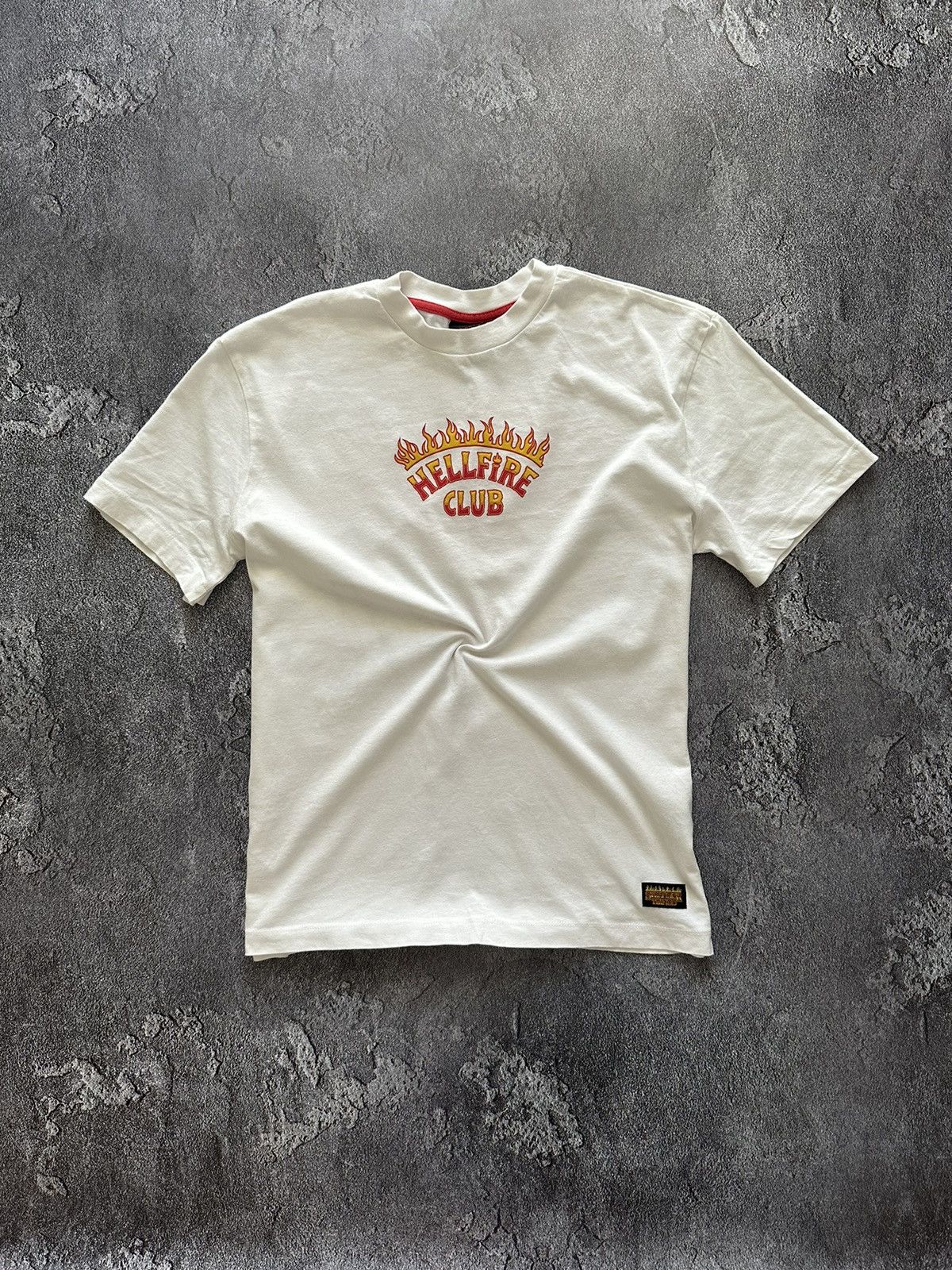 Vintage 🔥 Netflix Stranger Things Hellfire Club T-Shirt Size US L / EU 52-54 / 3 - 1 Thumbnail