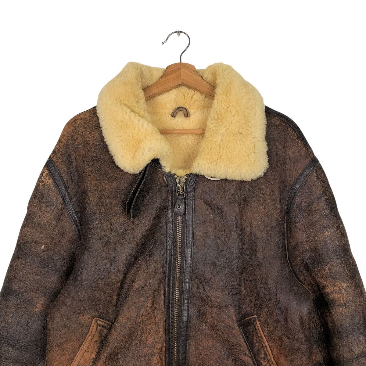 Aero Leathers 🔥VINTAGE LEATHER JACKET SHEARLING B-3 MEN’S ROBO ISSEYMIYAKE Size US M / EU 48-50 / 2 - 5 Thumbnail
