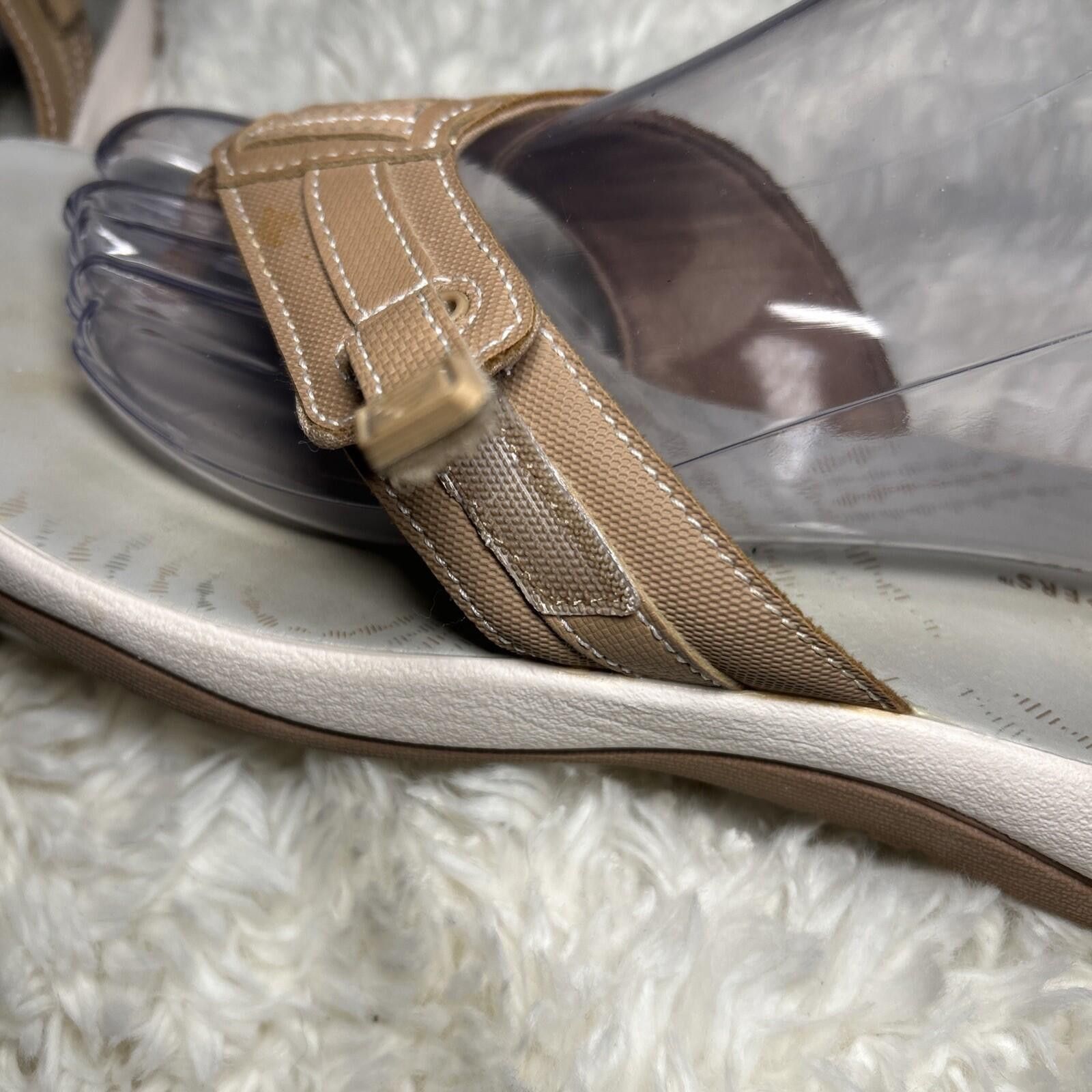 Clarks Clarks Cloudsteppers Flip-Flops Women's Tan Sz9 Strap Adjust Size US 9 / IT 39 - 4 Thumbnail