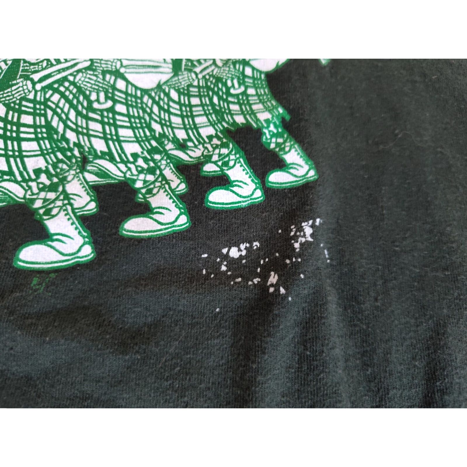 Vintage VINTAGE Dropkick Murphys T-Shirt Green XL Bayside Men Aged Crew Neck Short Sleeve 100% Cotton USA 90s Concert Theme Mens Size US XL / EU 56 / 4 - 3 Thumbnail