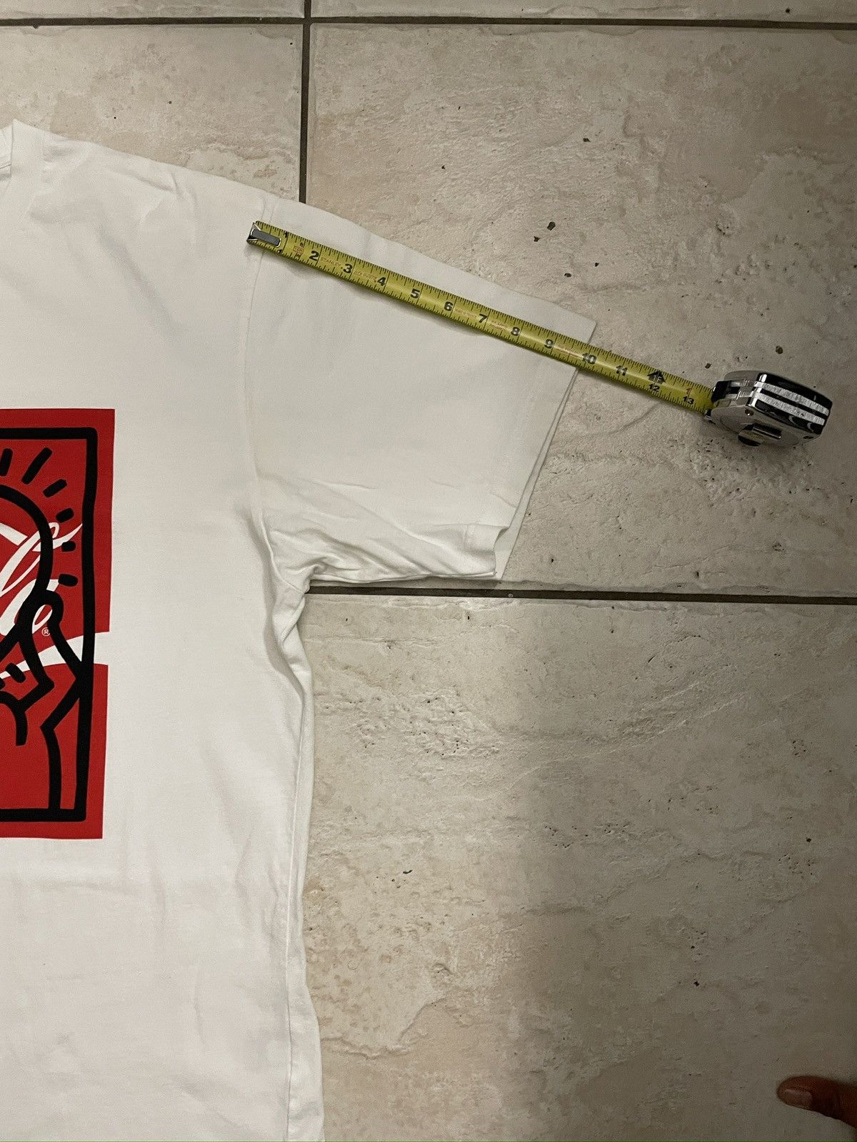 Uniqlo UNIQLO Keith Haring X Coca-Cola T shirt Size US XL / EU 56 / 4 - 4 Thumbnail
