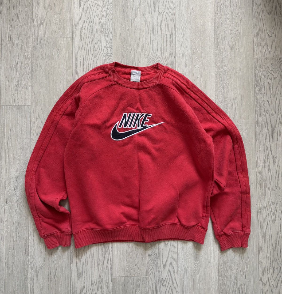 Nike × Vintage Vintage Nike 90s Red Sweatshirt Big Logo Size US S / EU 44-46 / 1 - 1 Thumbnail