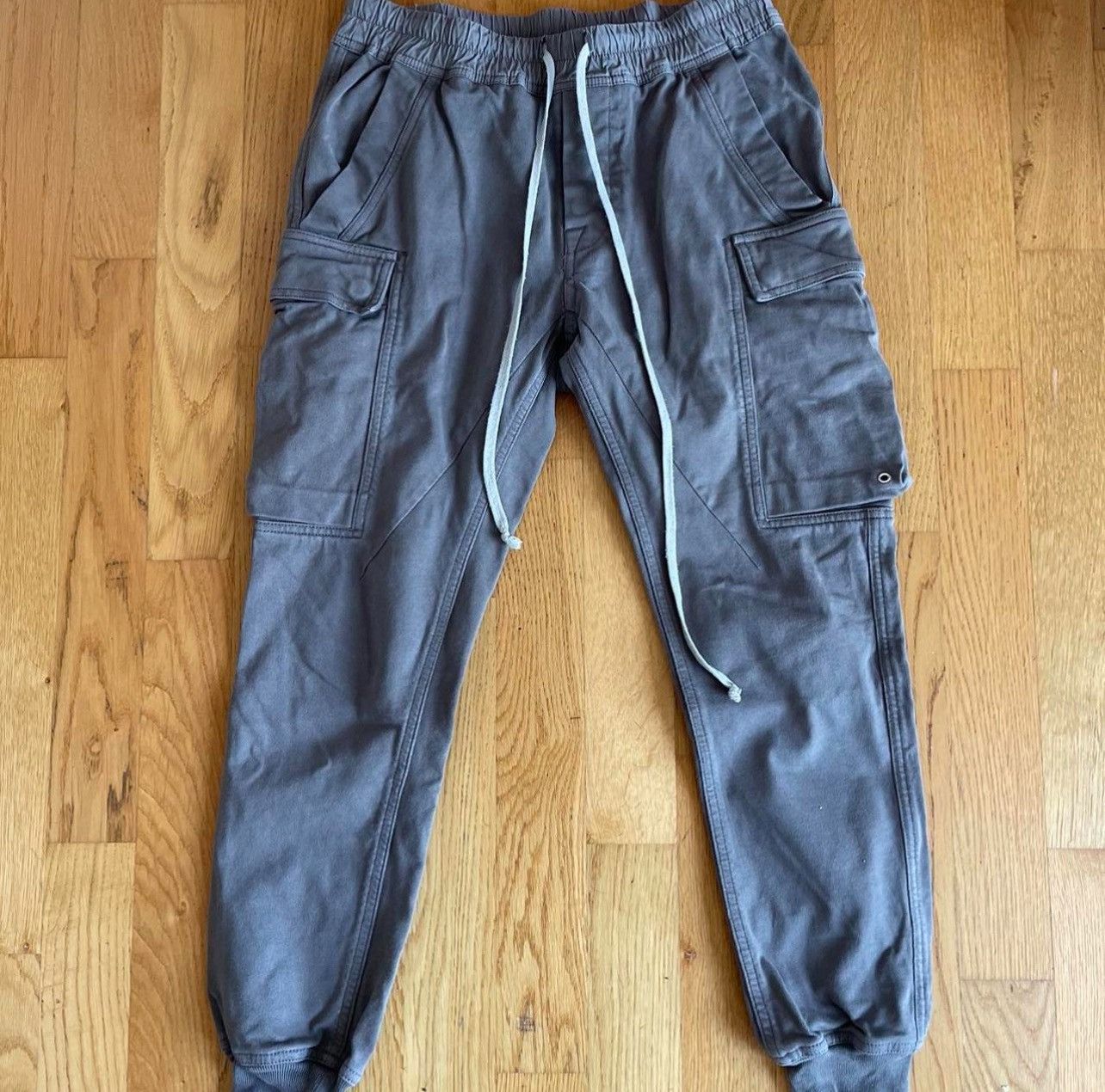 Pre-owned Rick Owens Larry Cargo Aw 19 Pants In Gray