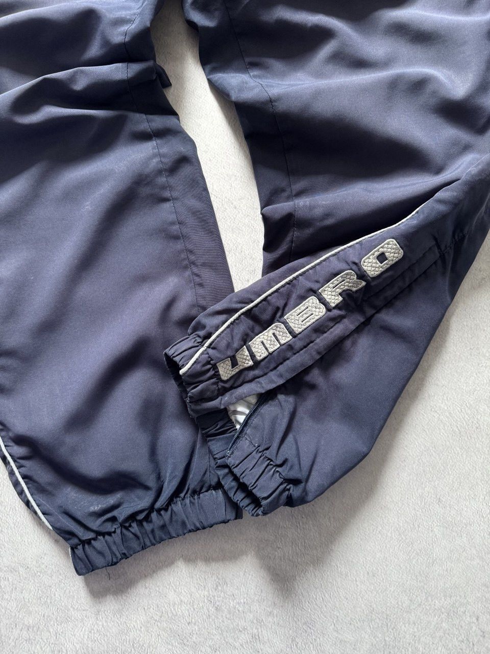 Umbro Umbro Vintage Y2k Baggy Nylon Sweatpants Big Logo Parachute Size US 34 / EU 50 - 6 Thumbnail