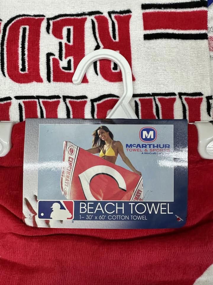 Designer Cincinnati Reds Beach Towel Size ONE SIZE - 1 Thumbnail