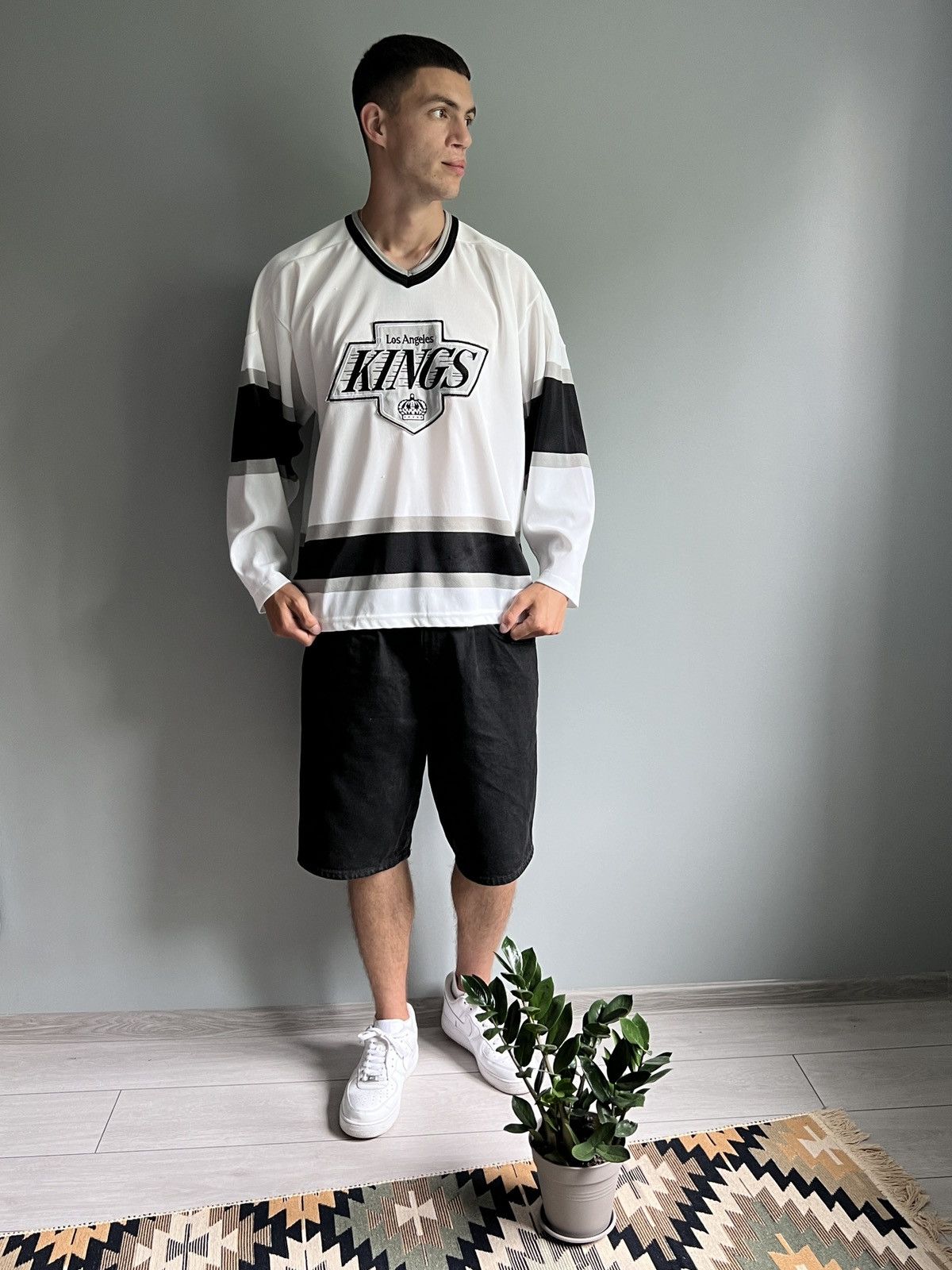 NHL Vintage Sean Hill Los Angeles Kings Jersey Size US L / EU 52-54 / 3 - 10 Thumbnail
