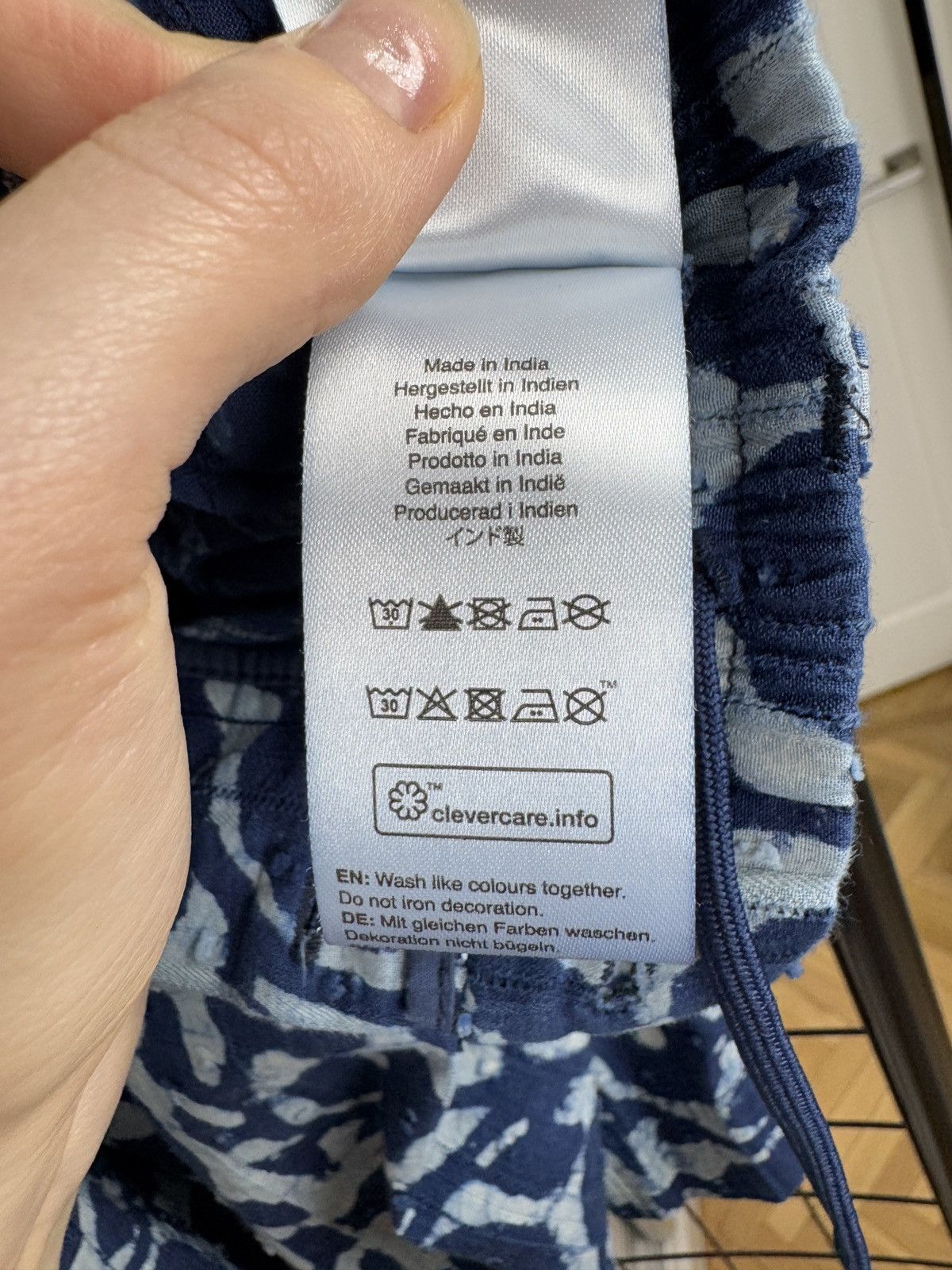 Universal Works Universal Works Pleated straight track shorts solid pattern Size US 30 / EU 46 - 8 Thumbnail