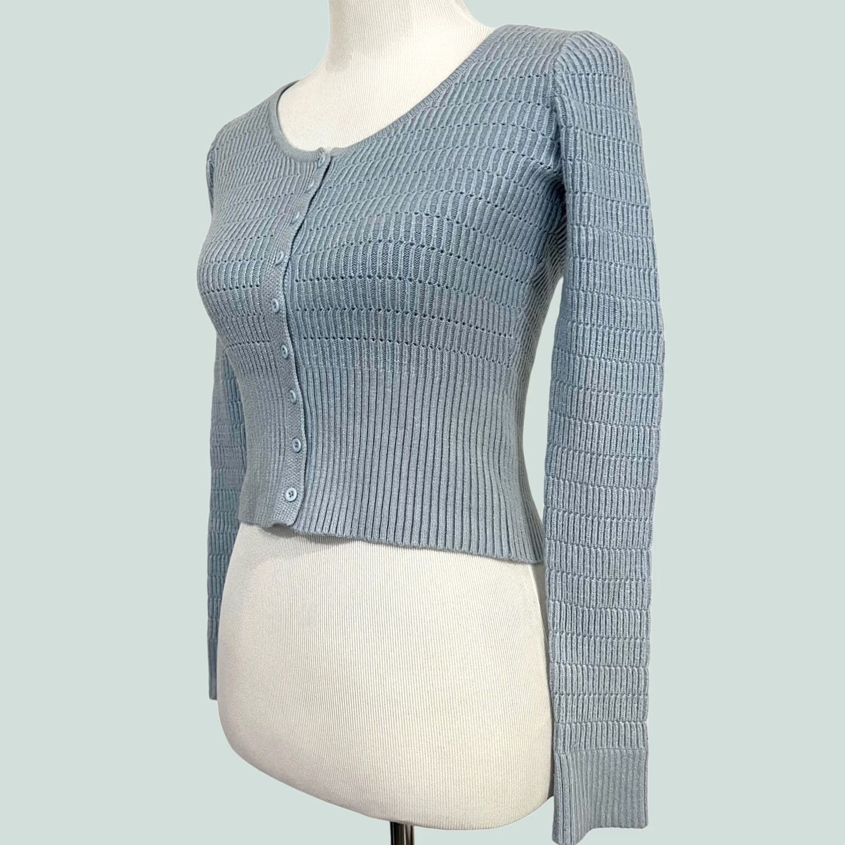 Rsq RSQ Ribbed Knit Cropped Top Sweater Blue Button Front Scoop Neck XS Womens Cropped Knit Top Blouse Size XS / US 0-2 / IT 36-38 - 1 Thumbnail