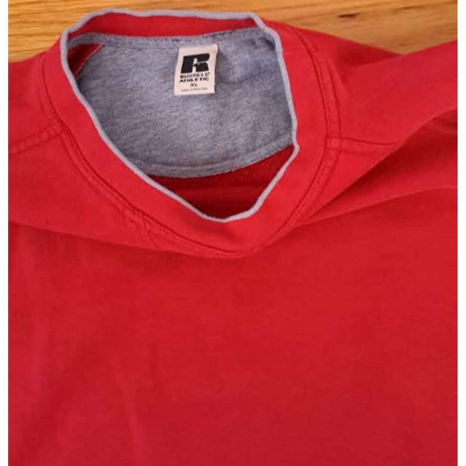 Russell Athletic Russell Athletic Sweatshirt XL Red Cotton Pullover Mens 1990s Est. 1902 Canvas Cotton Regular Size Type Pne 26in long 27in chest Size US XL / EU 56 / 4 - 4 Thumbnail