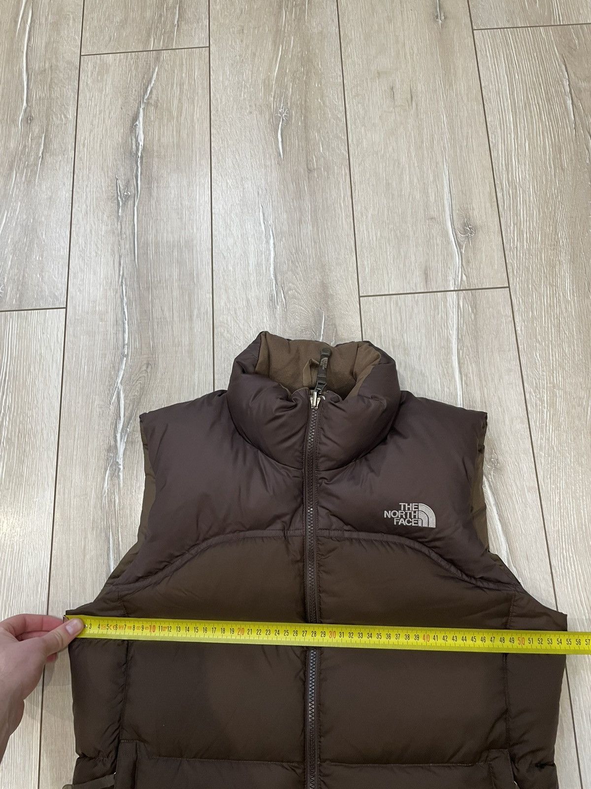 The North Face THE NORTH FACE NUPTSE 700 DOWN PUFFER BROWN VEST WOMENS M Size M / US 6-8 / IT 42-44 - 12 Thumbnail