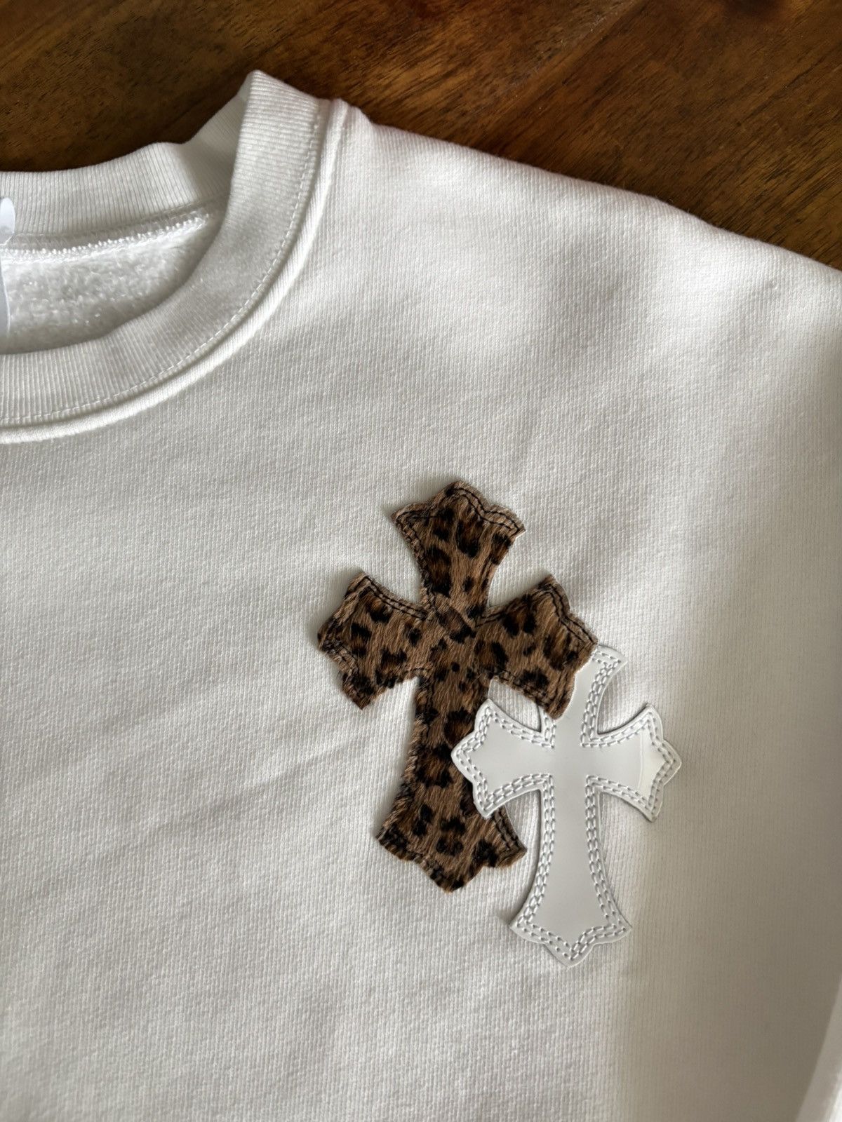 Chrome Hearts Chrome Hearts Leopard And White Patch Crewneck Size US S / EU 44-46 / 1 - 9 Thumbnail