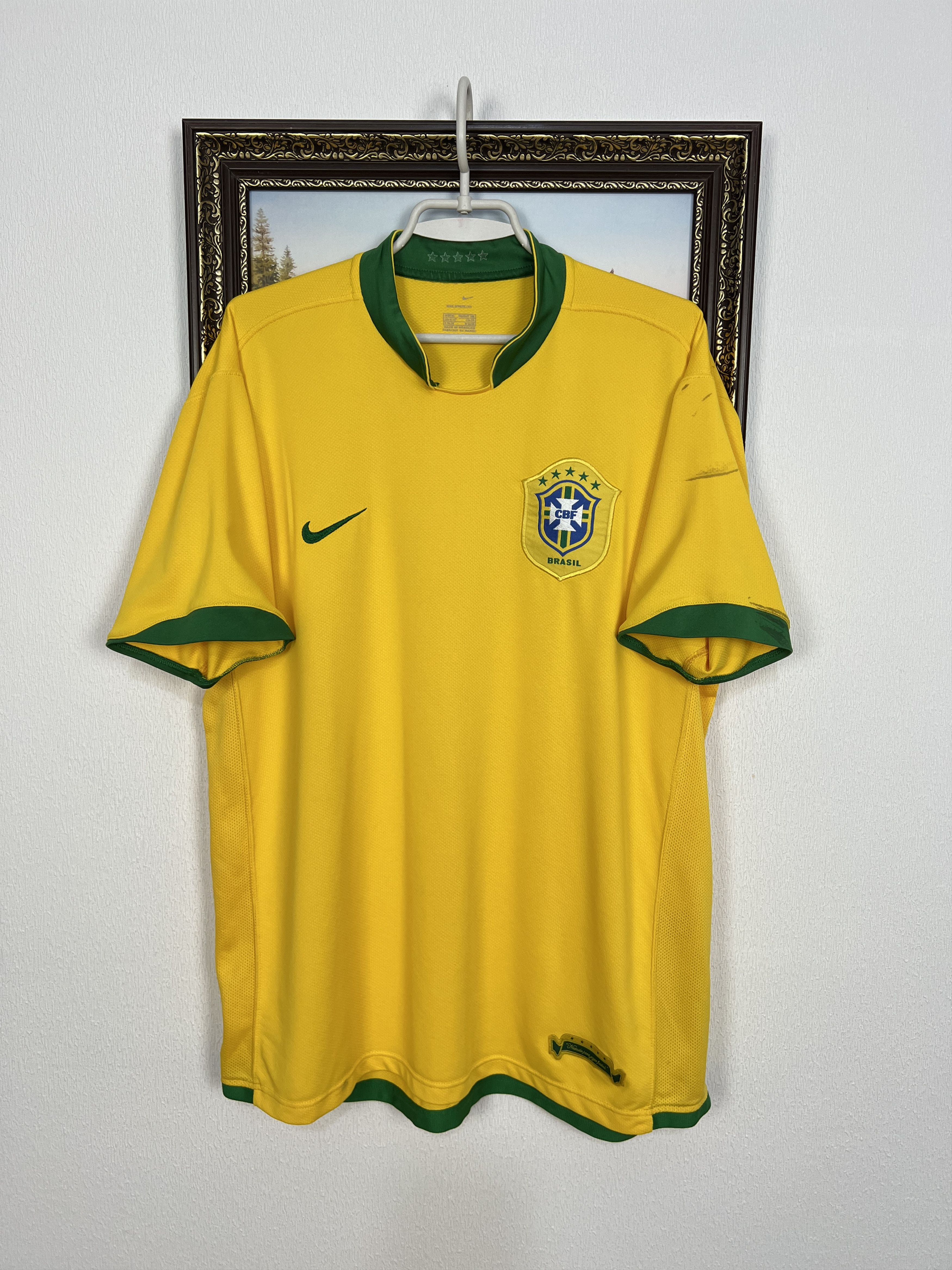 Nike Brazil Home football shirt 2006 Soccer Nike Jersey Trikot Size US XL / EU 56 / 4 - 1 Thumbnail