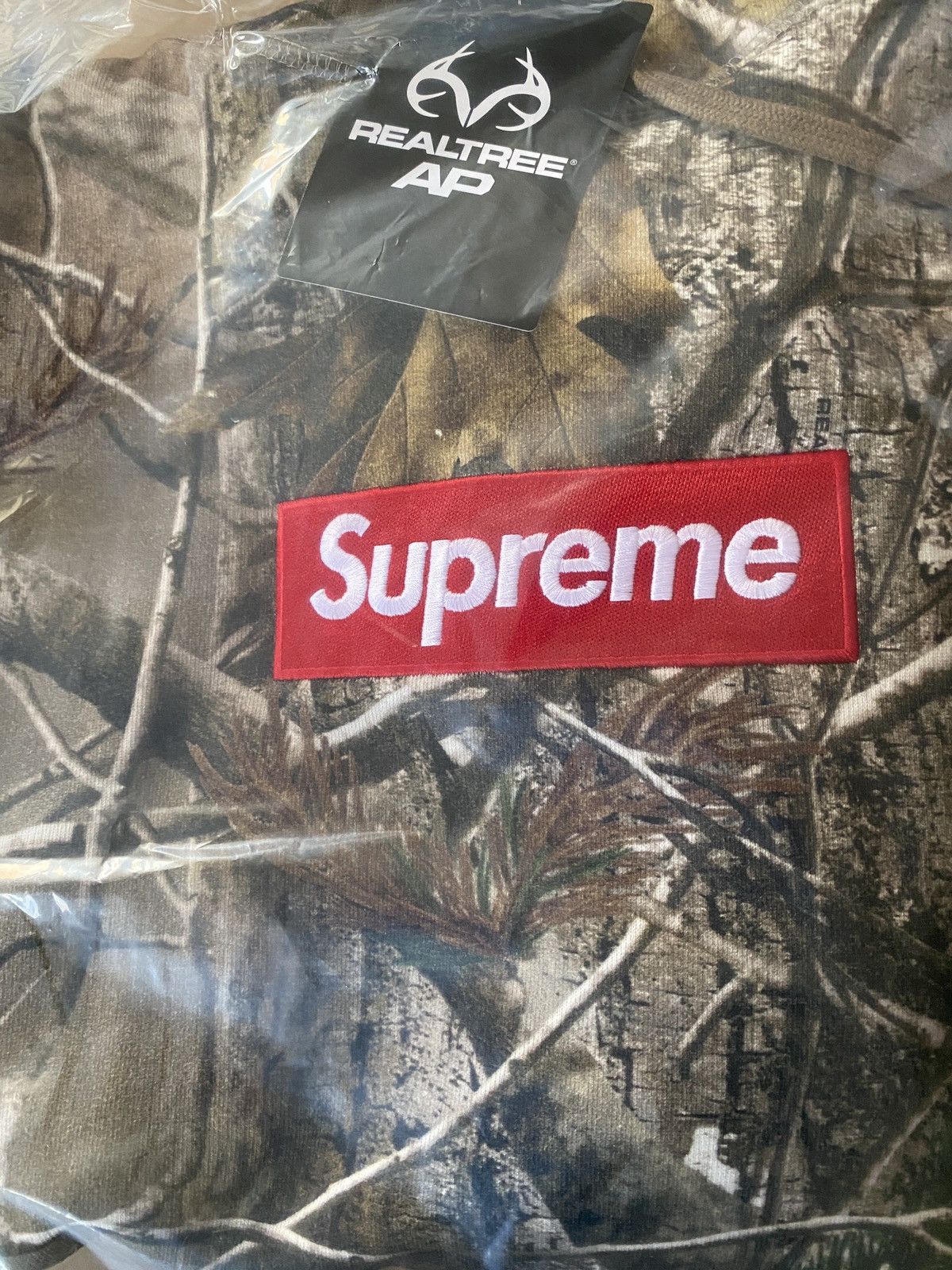 Supreme Supreme FW25 Box Logo Realtree AP Camo M (On-Hand) Size US M / EU 48-50 / 2 - 1 Thumbnail