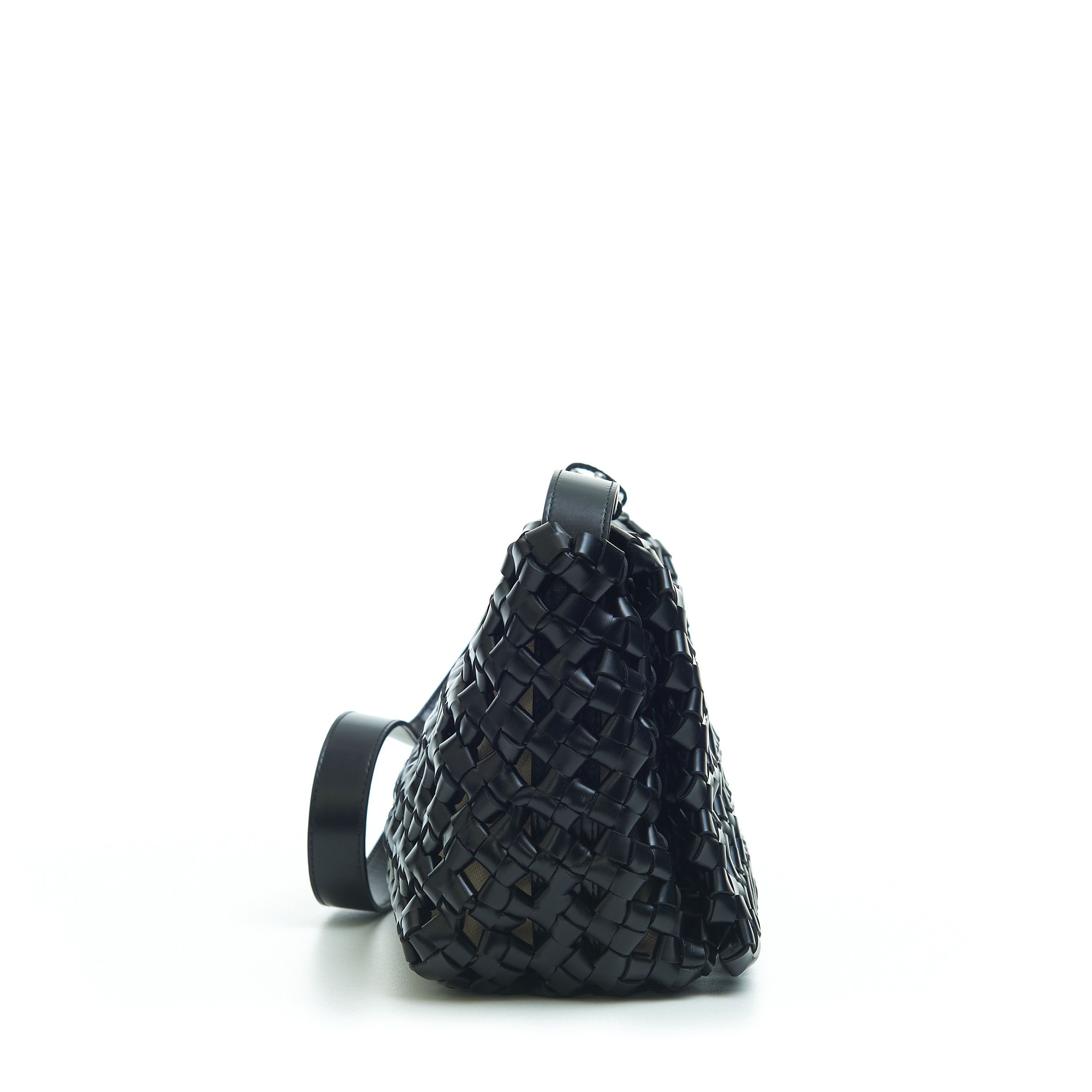 Bottega Veneta BV WINDOW Crossbody Bag in Black Woven Crochet Leather Size ONE SIZE - 7 Thumbnail