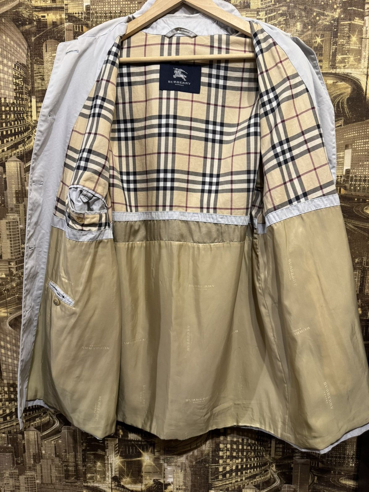 Burberry Burberry Jacket Men's Size L Size US L / EU 52-54 / 3 - 21 Thumbnail