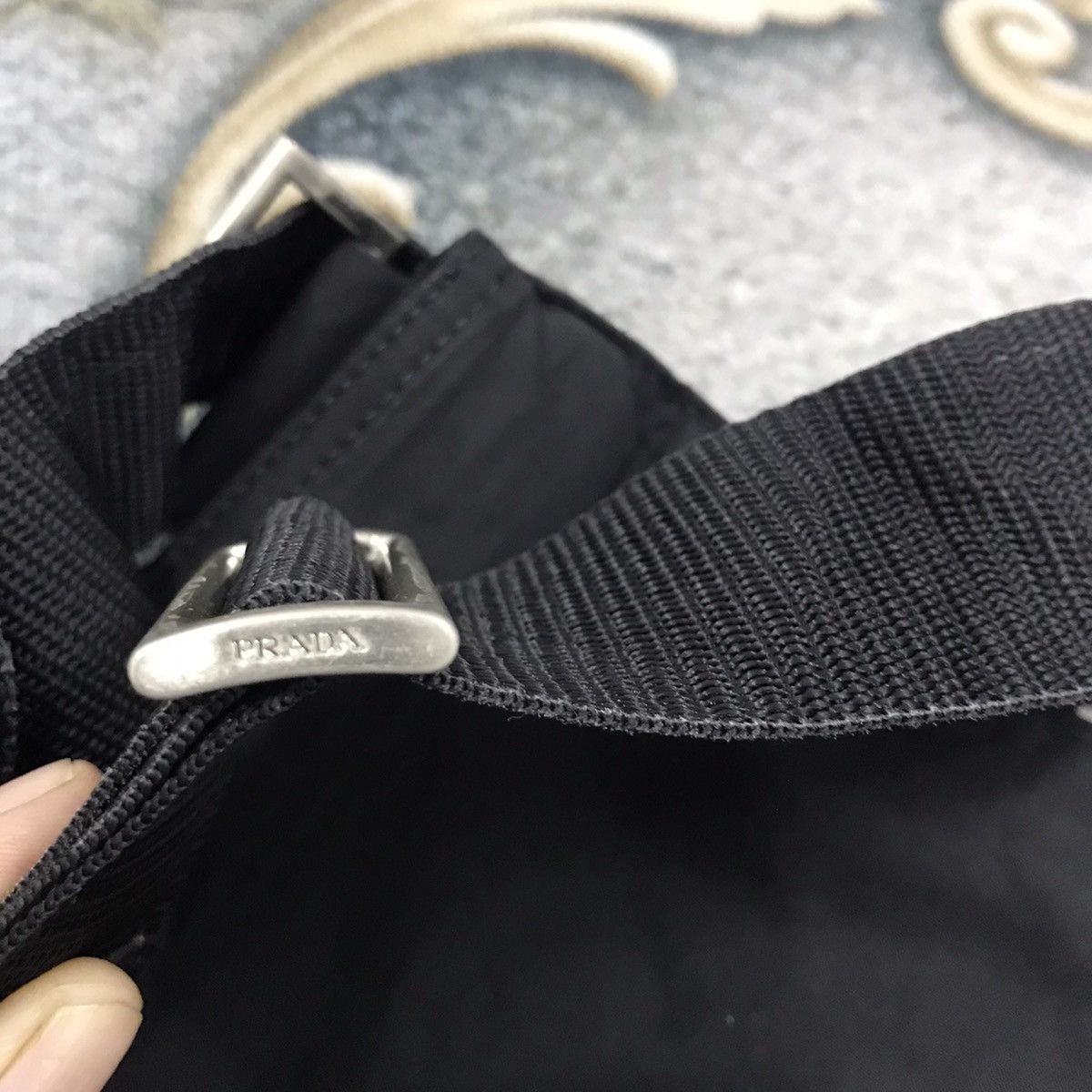 Prada 💥BINDING OFFER💥 Vintage Prada nylon crossbody sling bag Size ONE SIZE - 9 Thumbnail
