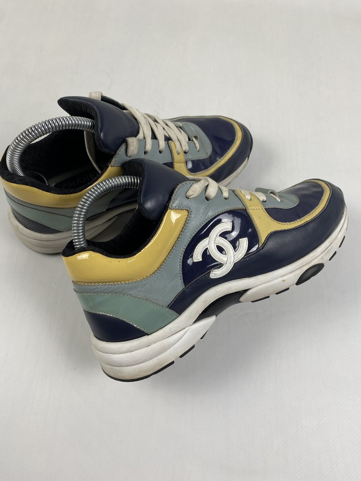 Chanel Chanel Low-Top Sneakers Size US 7 / IT 37 - 6 Thumbnail