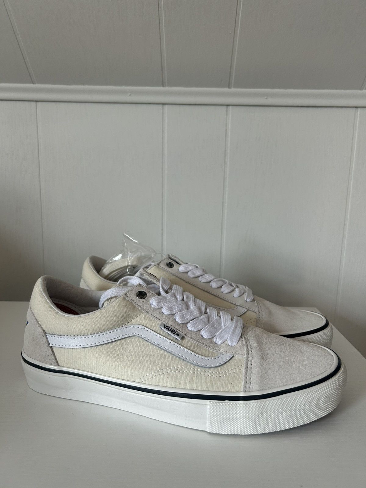 Palace Palace x Vans Old Skool White Size US 10.5 / EU 43-44 - 1 Thumbnail