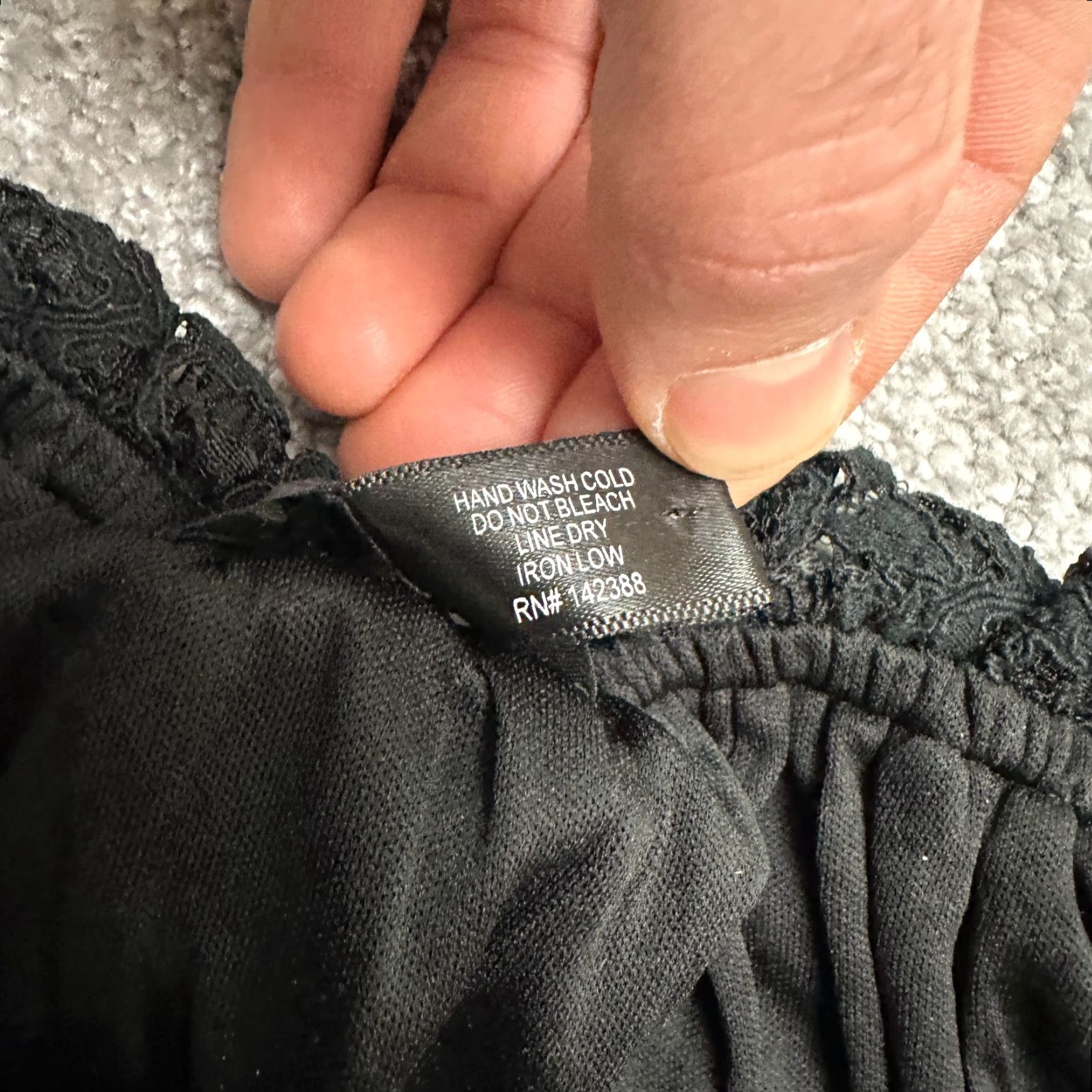 AQUA Aqua Shirt Womens Small Black Cropped Lace Off Shoulder Casual Top Size S / US 4 / IT 40 - 7 Thumbnail