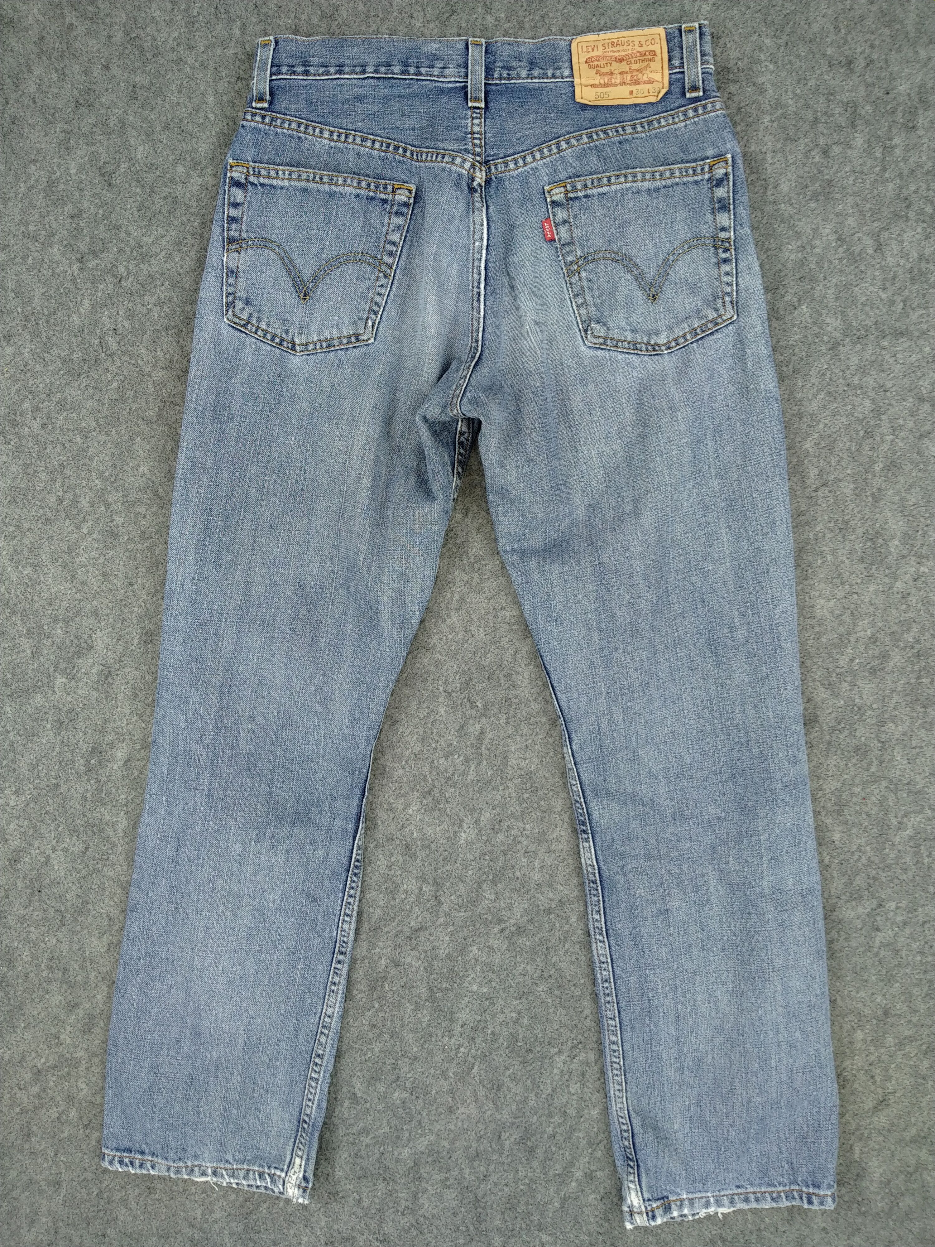 Levi's Blue Faded Vintage Levi's 505 Jeans 30x30 Denim -JN974 Size US 30 / EU 46 - 2 Thumbnail