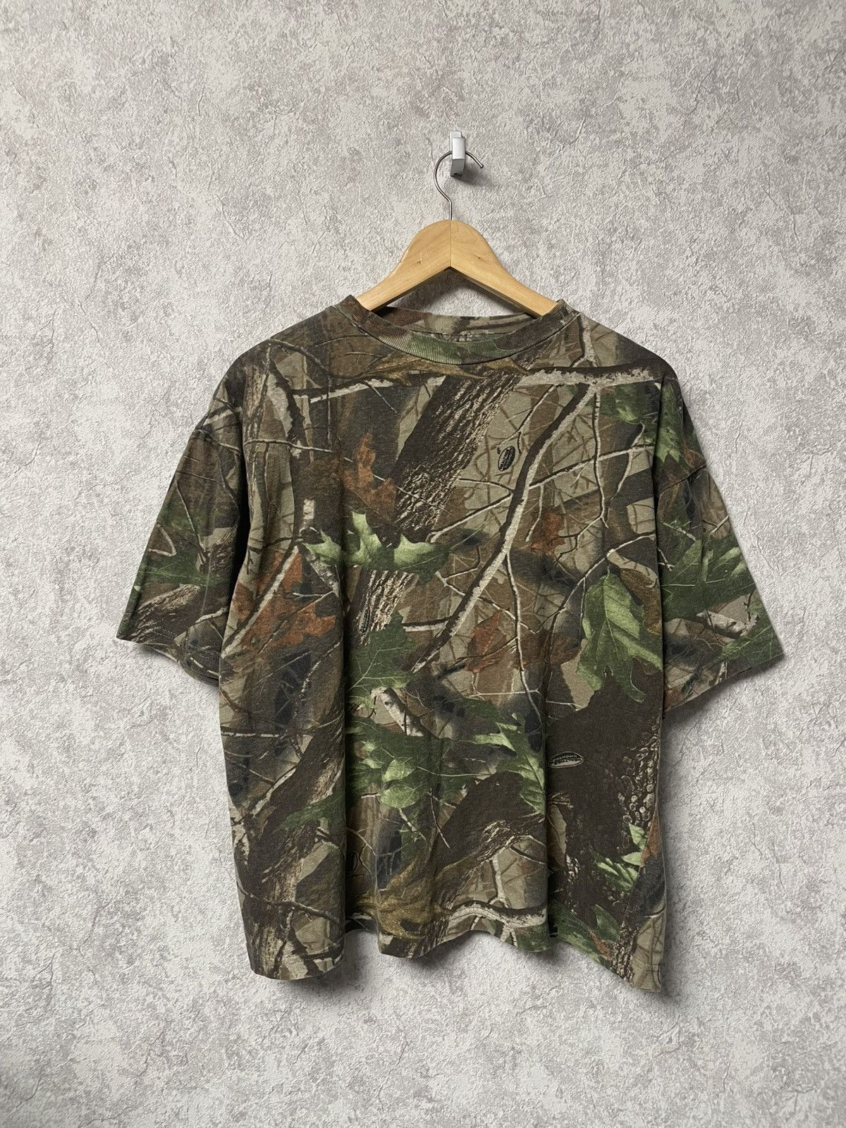 Realtree Vintage Realtree Camo Oversized T-Shirt Y2K Size US L / EU 52-54 / 3 - 1 Thumbnail